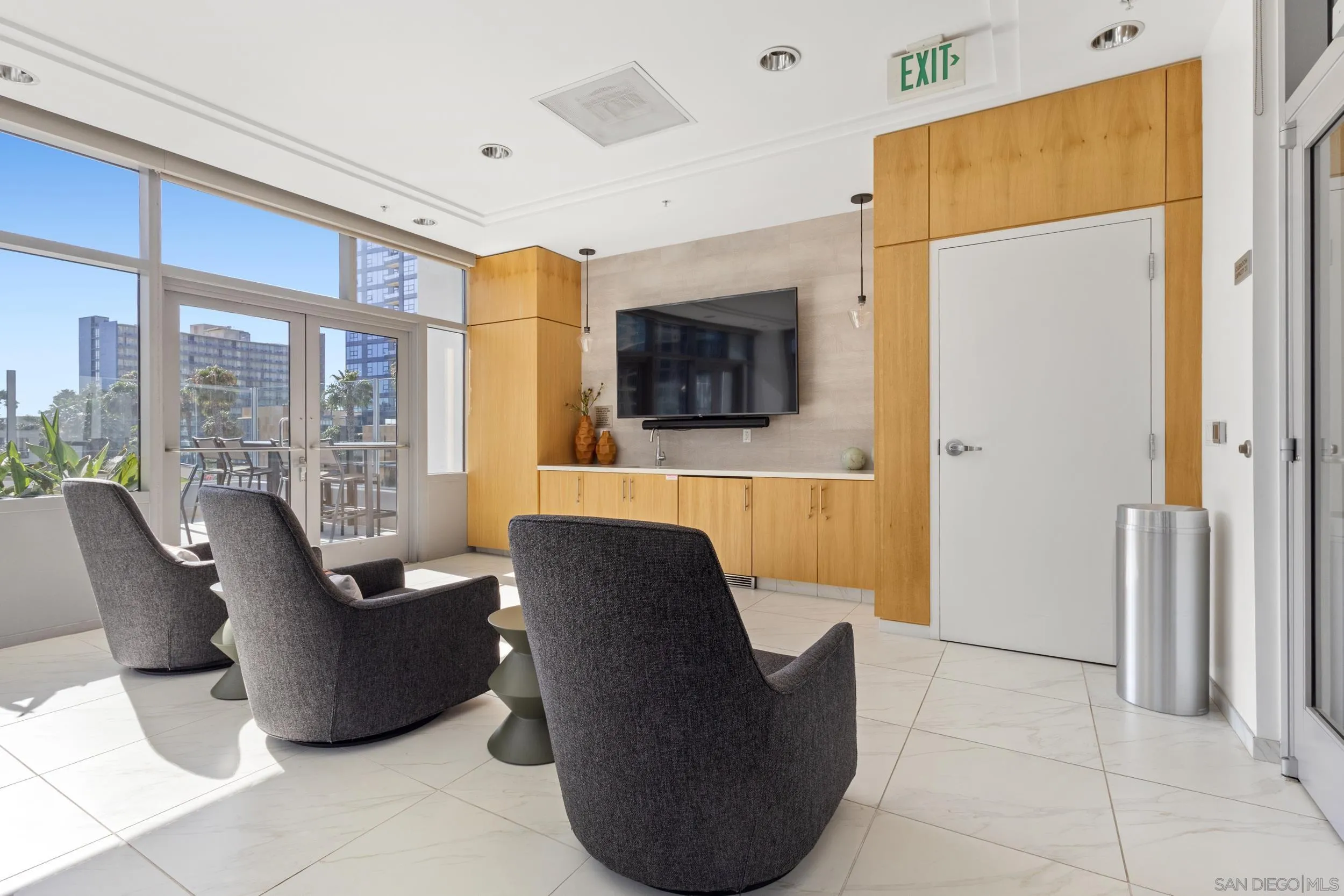 https://cdn.realtyfeed.com/cdn/127/260013600/e8b2d95adb82885942bdf1eeea753df9.webp