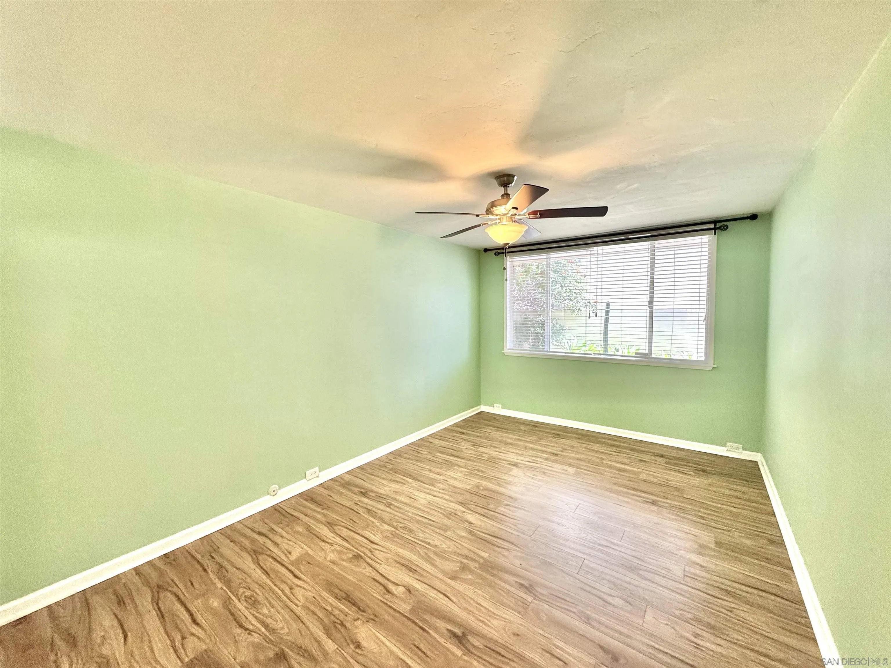 https://cdn.realtyfeed.com/cdn/127/260013603/7772c715ce618894bc9d840848f0ac02.webp