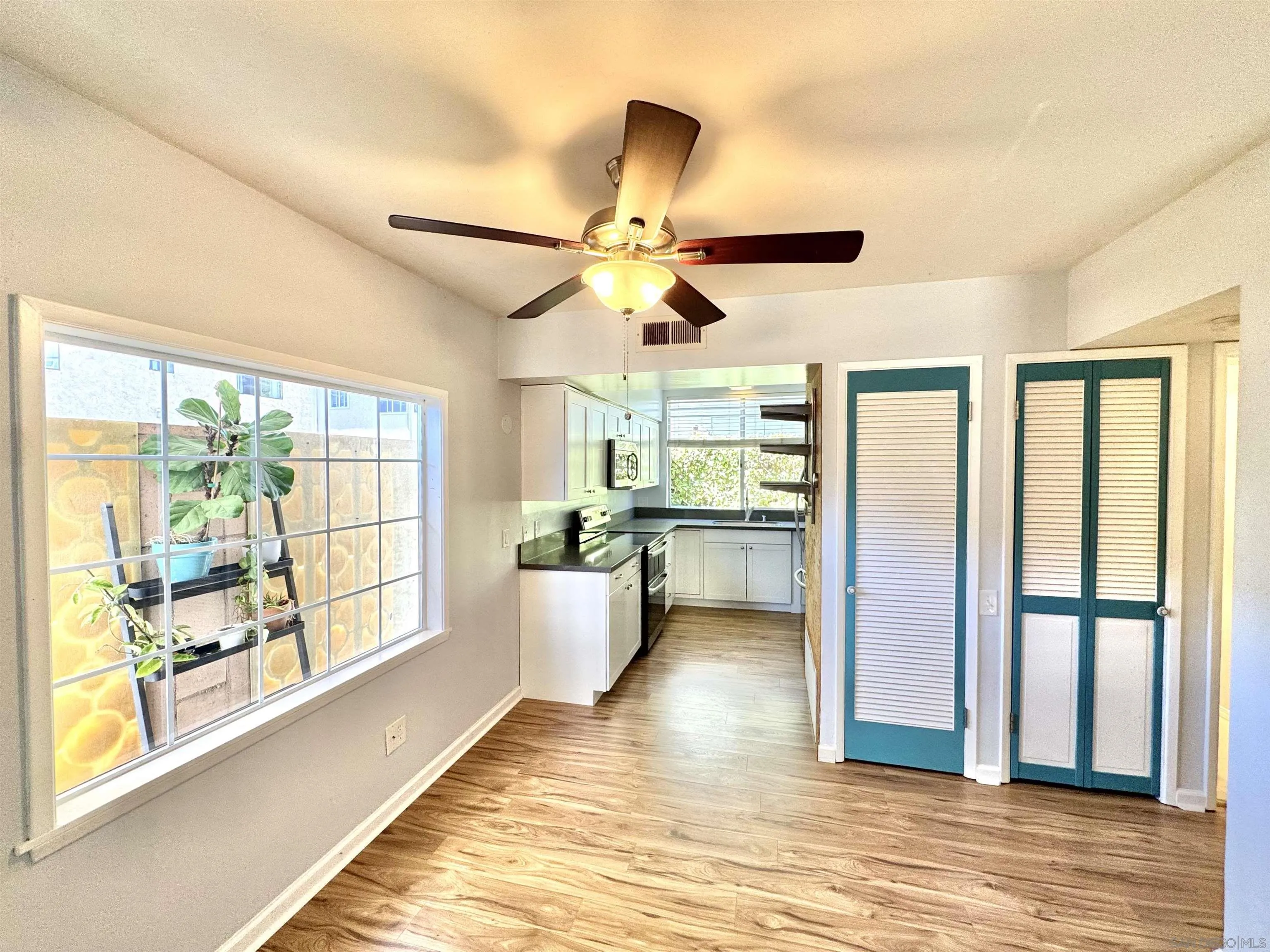 https://cdn.realtyfeed.com/cdn/127/260013603/794e92f669e1b73eba0373fdc105ee7f.webp