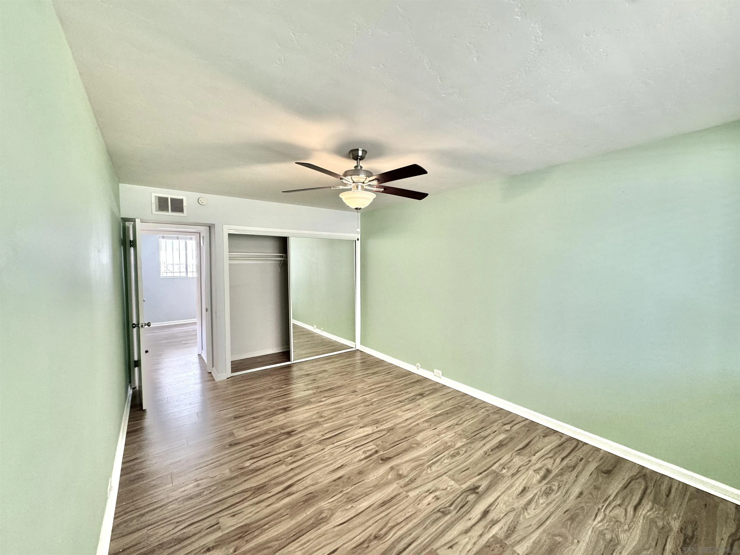 Photo #12: 260013603 Listing: Photo #12