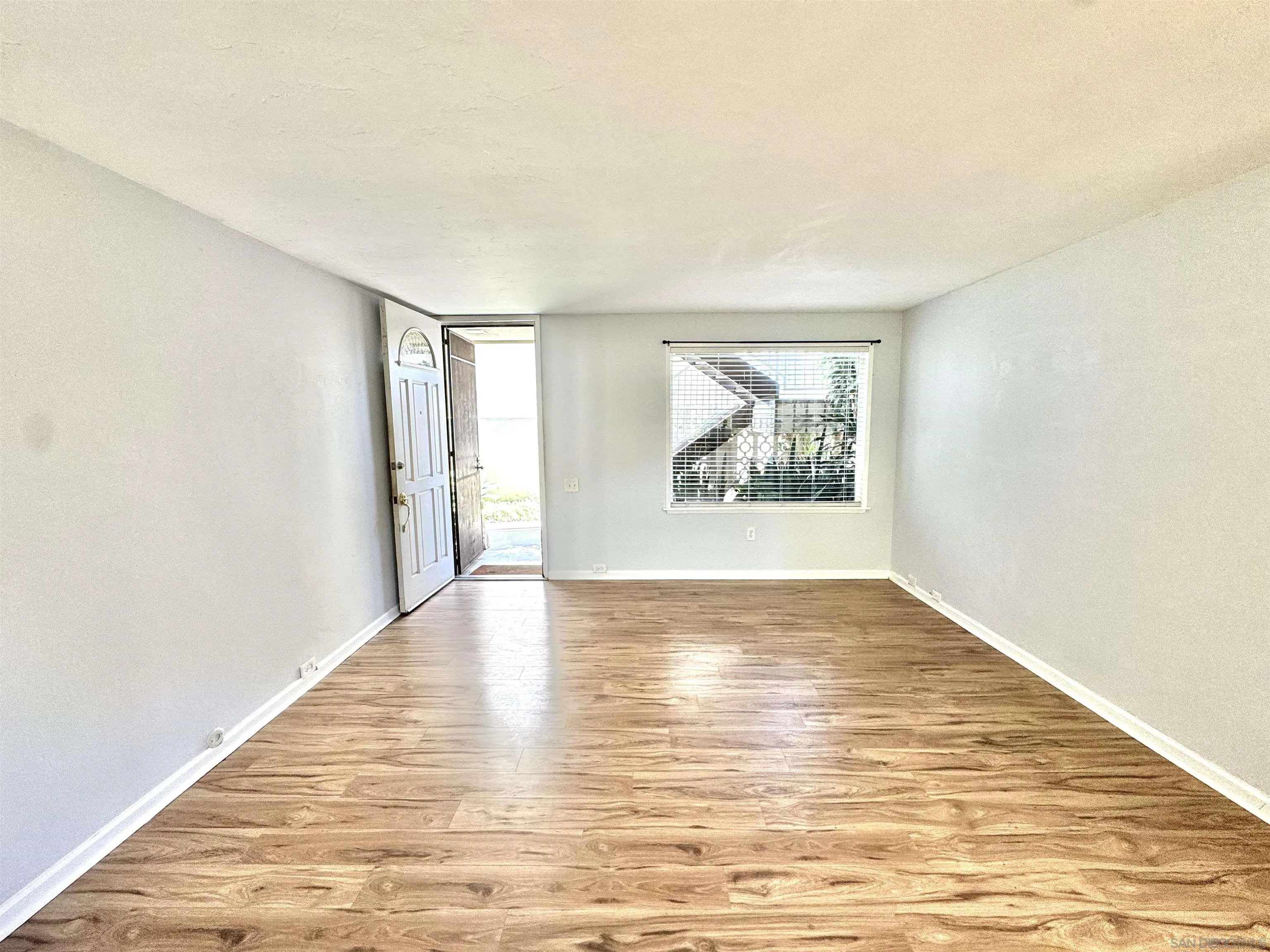 Photo #34: 260013603 Listing: Photo #34