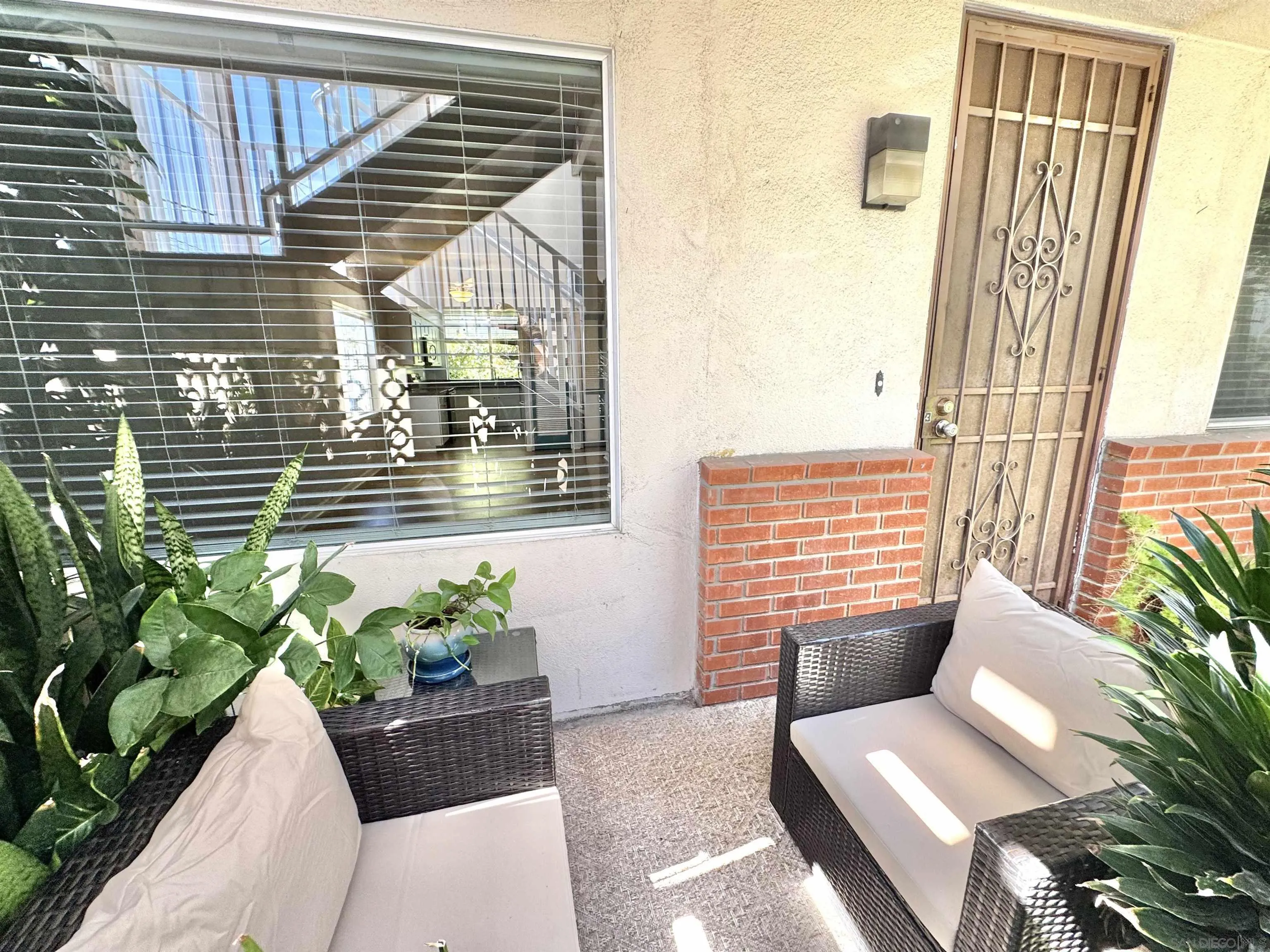 https://cdn.realtyfeed.com/cdn/127/260013603/9c841fd95c4a34db8cccce7dee668ec9.webp