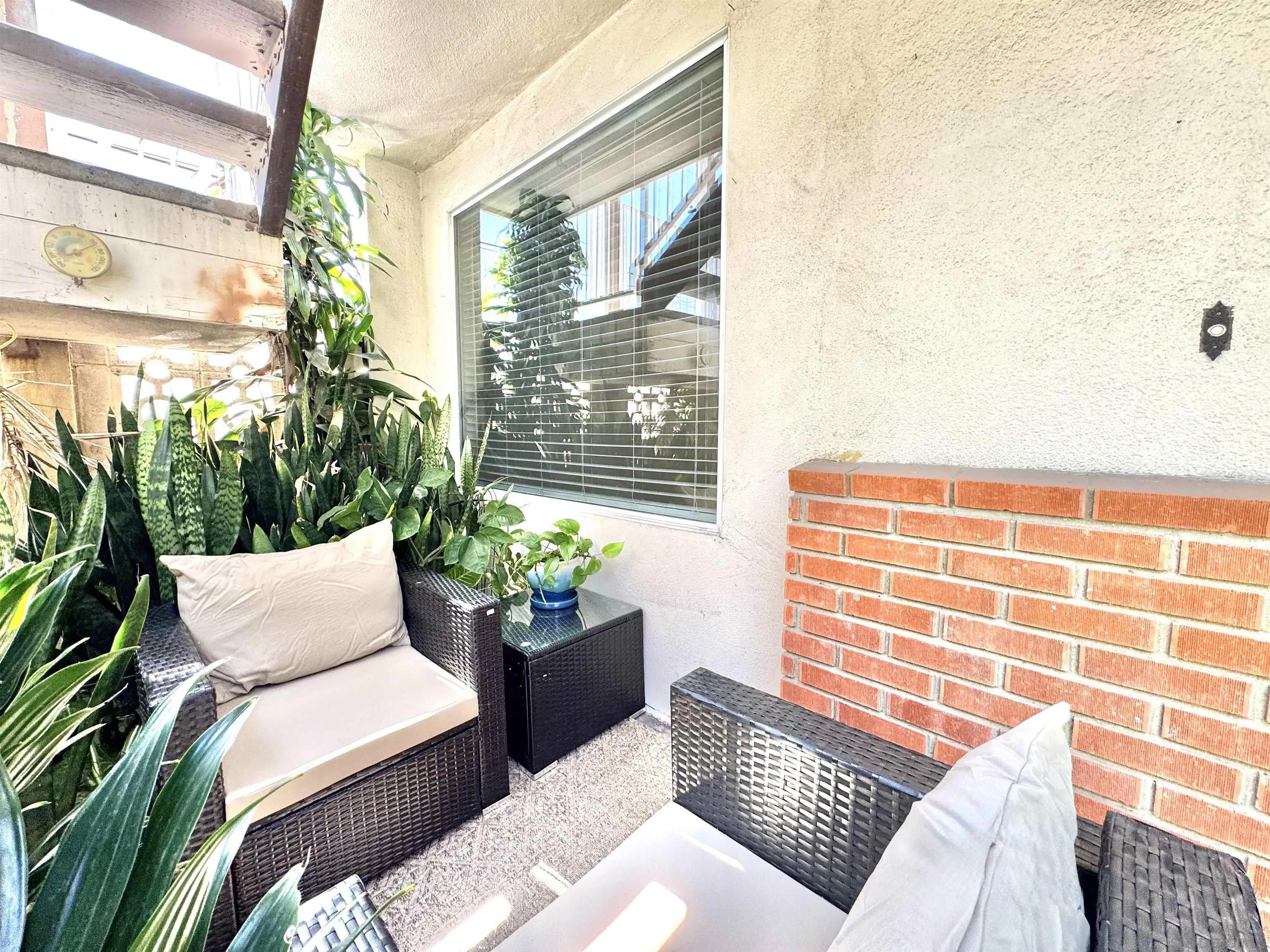 https://cdn.realtyfeed.com/cdn/127/260013603/e86c79b3aaaf1021a24ab2145fc5e5d9.webp
