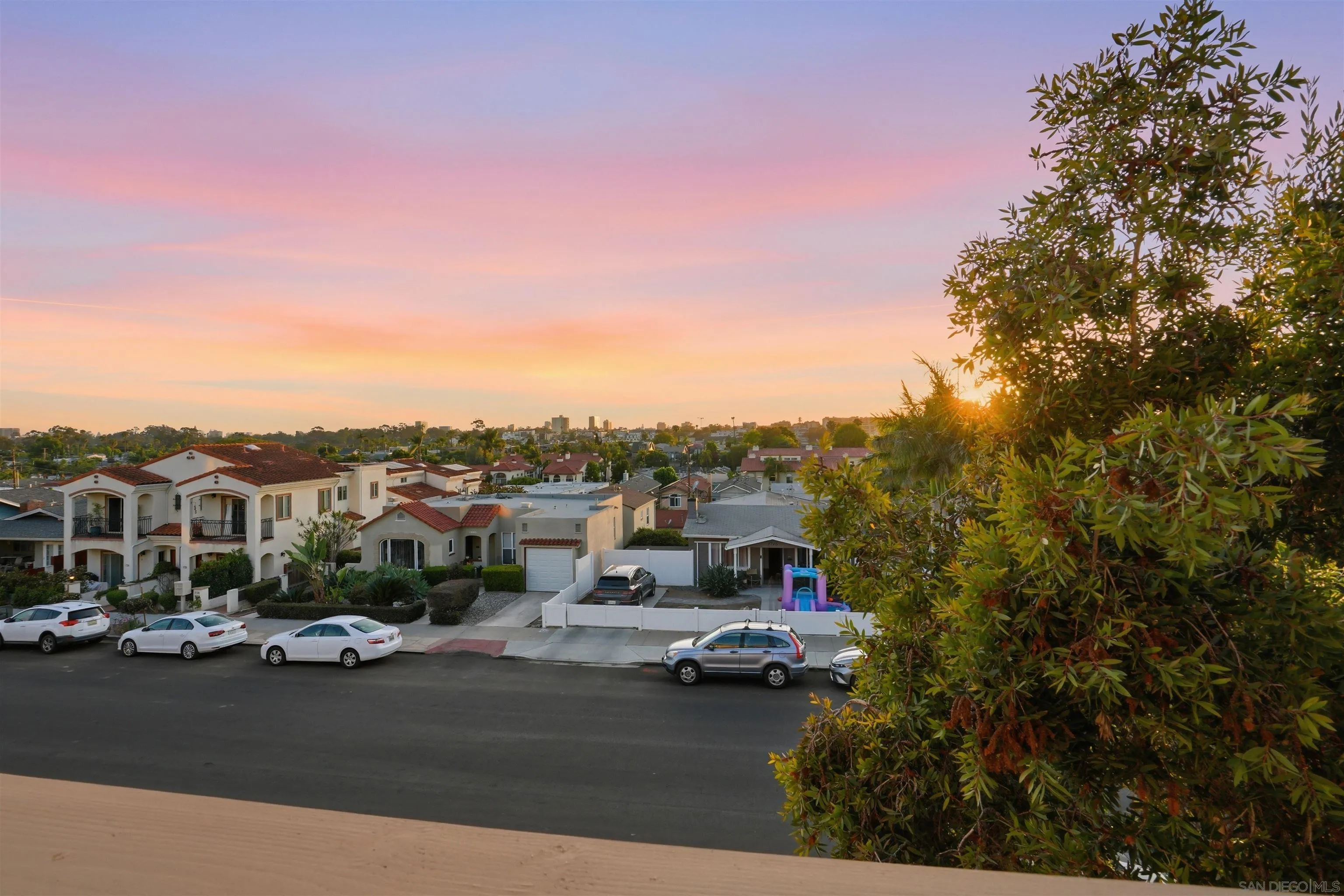 https://cdn.realtyfeed.com/cdn/127/260013604/7eadea508db532df95b44a82d44efc93.webp
