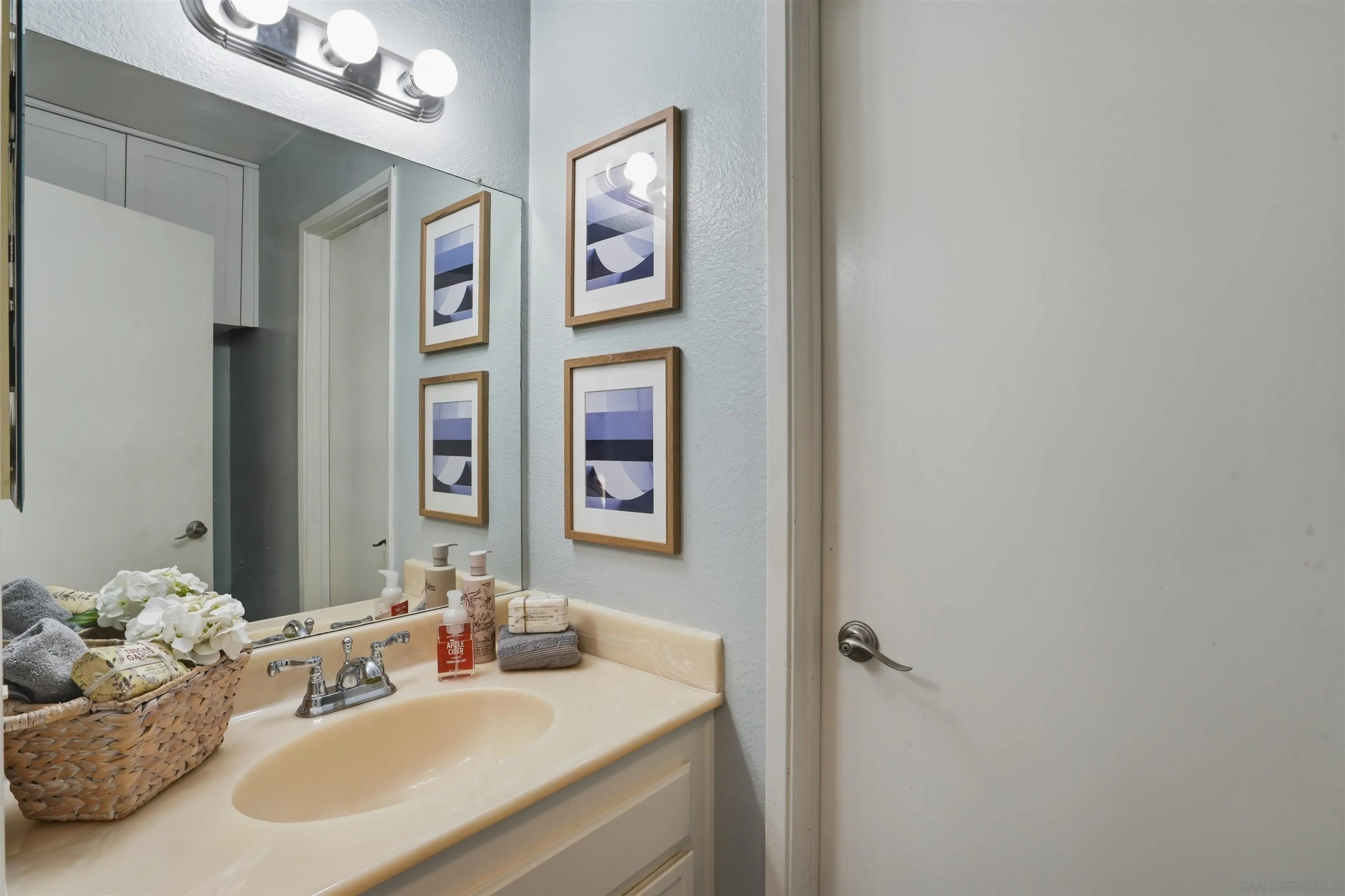 Photo #14: 260013604 Listing: Photo #14