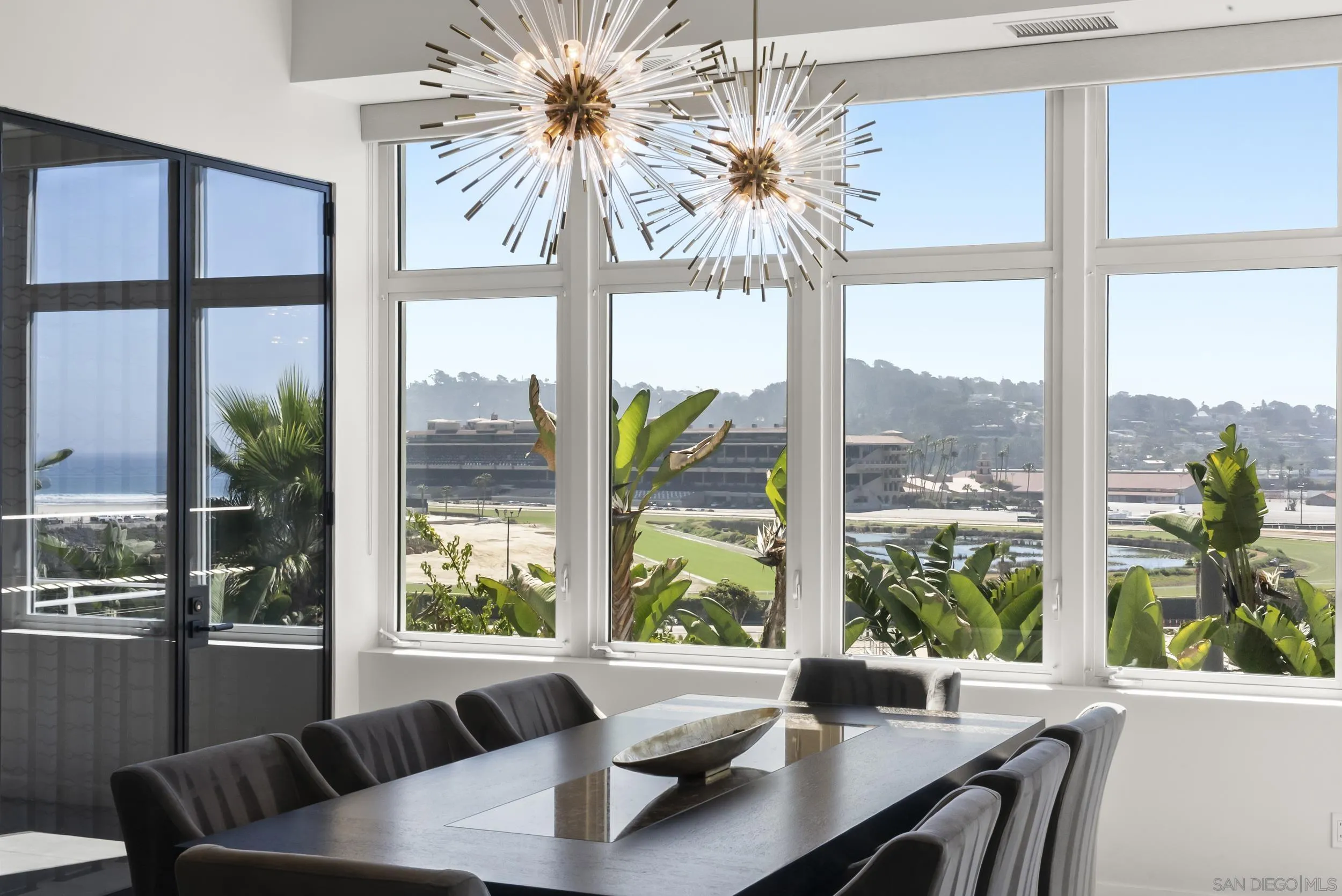 https://cdn.realtyfeed.com/cdn/127/260013605/1f7e004ce7585c2fd2b57d0ea86cde2e.webp