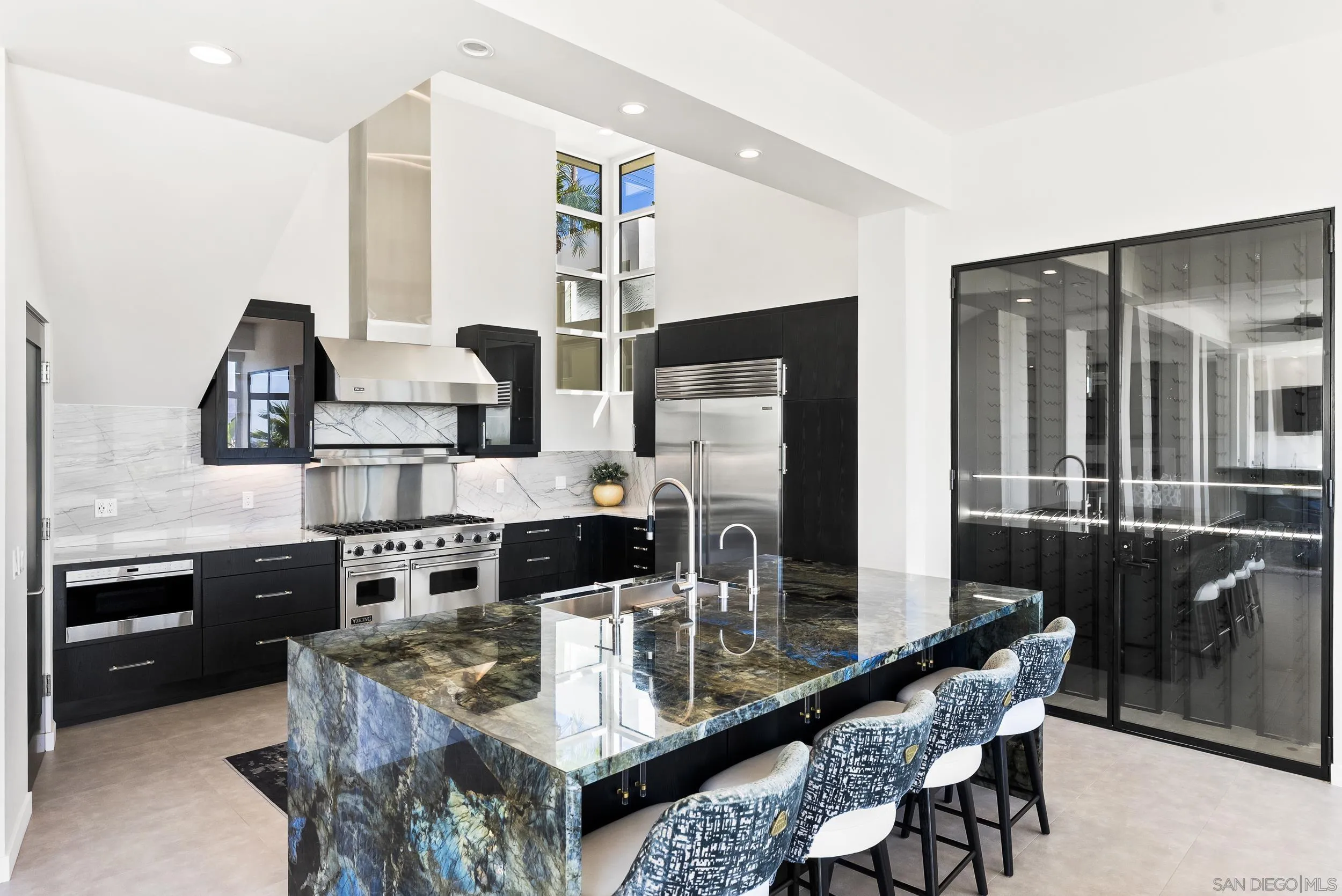https://cdn.realtyfeed.com/cdn/127/260013605/d9f141c3fbe602c986ef8b91ff9bd910.webp
