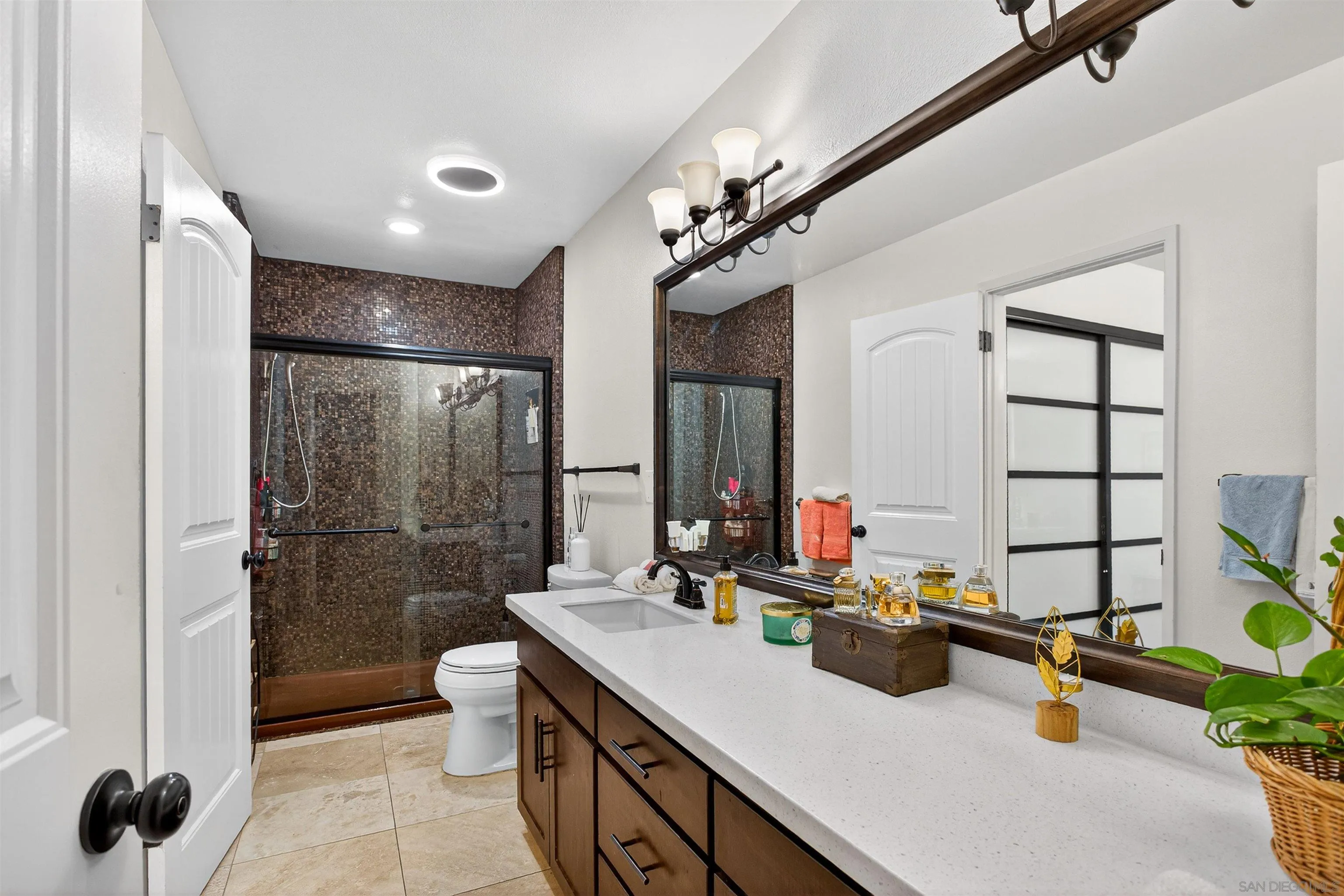 https://cdn.realtyfeed.com/cdn/127/260013606/2a3d241922b4106d41d4b1db5a1b9ef8.webp