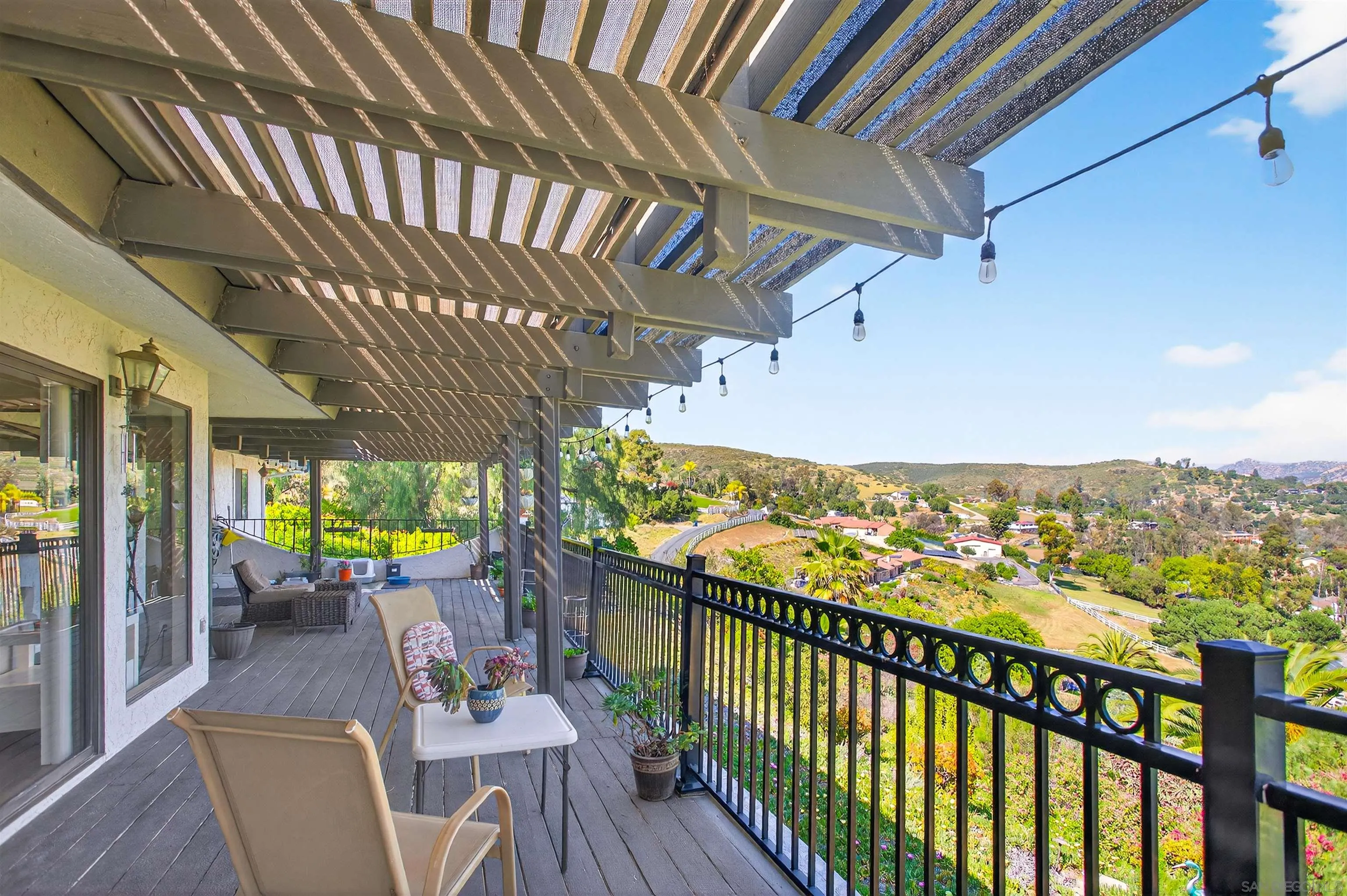 https://cdn.realtyfeed.com/cdn/127/260013606/3d6b82311919d0bba69dd9bafb6f7307.webp