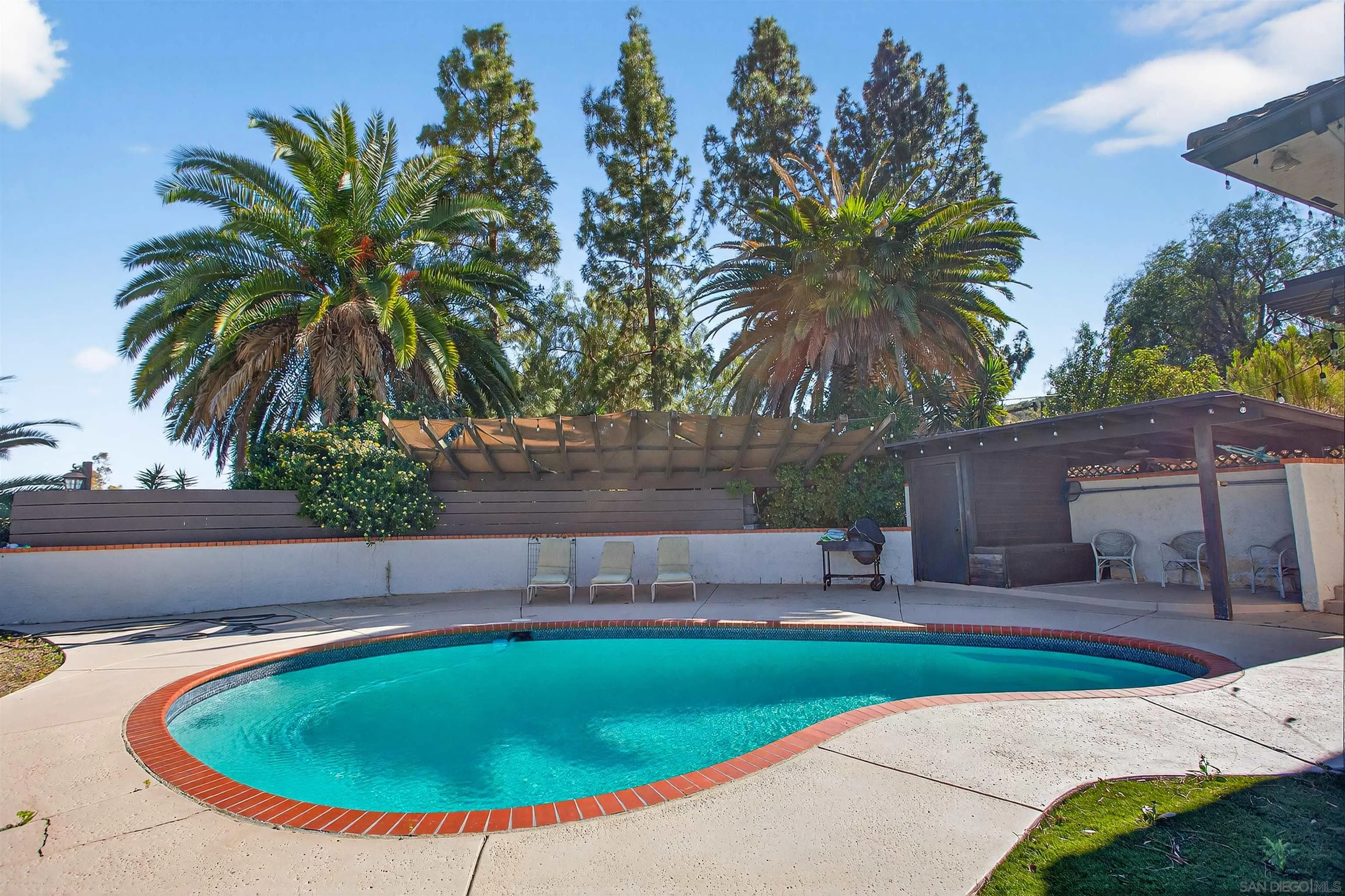 https://cdn.realtyfeed.com/cdn/127/260013606/4388661de4d53f4ec0064cf453ab9462.webp