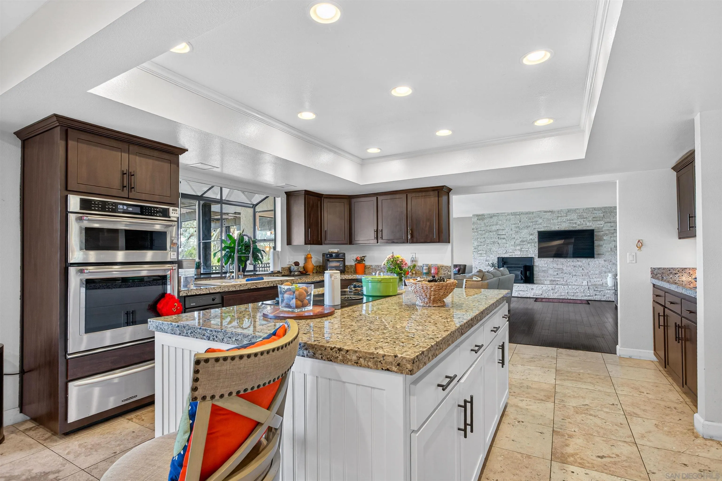 https://cdn.realtyfeed.com/cdn/127/260013606/502ce8fc7e9a4018ec00a4cc41abb8c5.webp