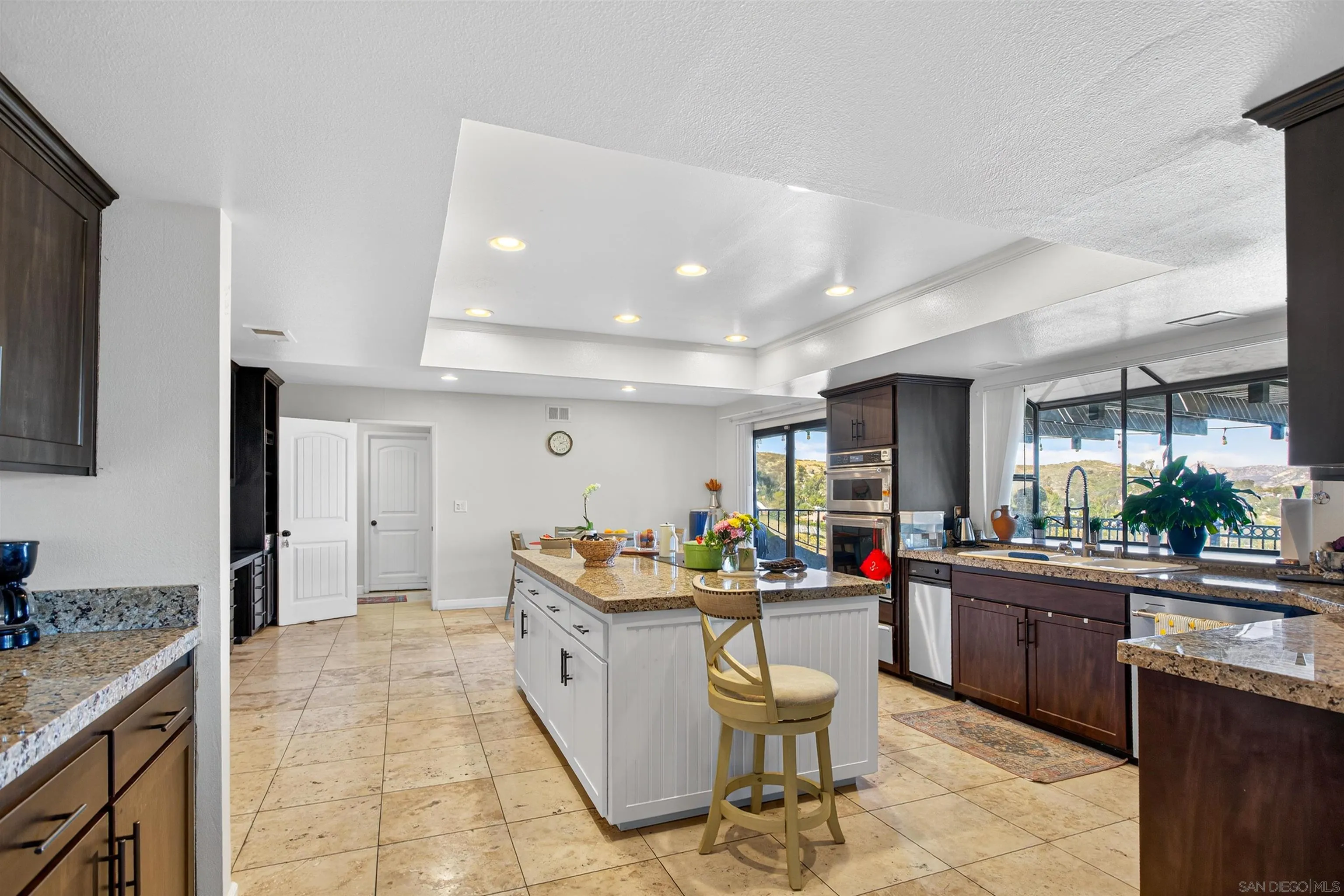 https://cdn.realtyfeed.com/cdn/127/260013606/8868b37be2276d21e017aef1af6d04d9.webp