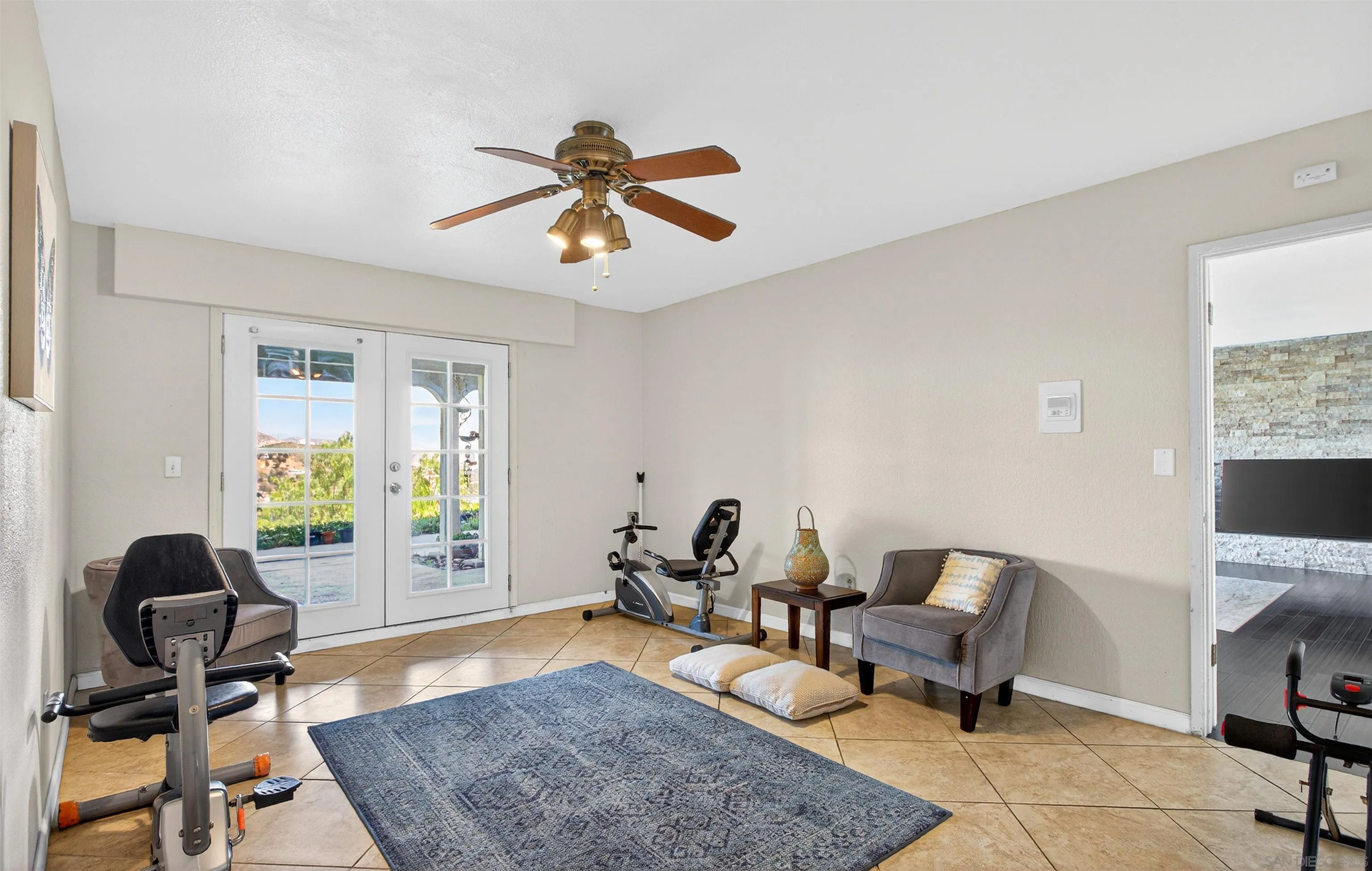 https://cdn.realtyfeed.com/cdn/127/260013606/ac1352371f7e83e1191bca17afae4029.webp