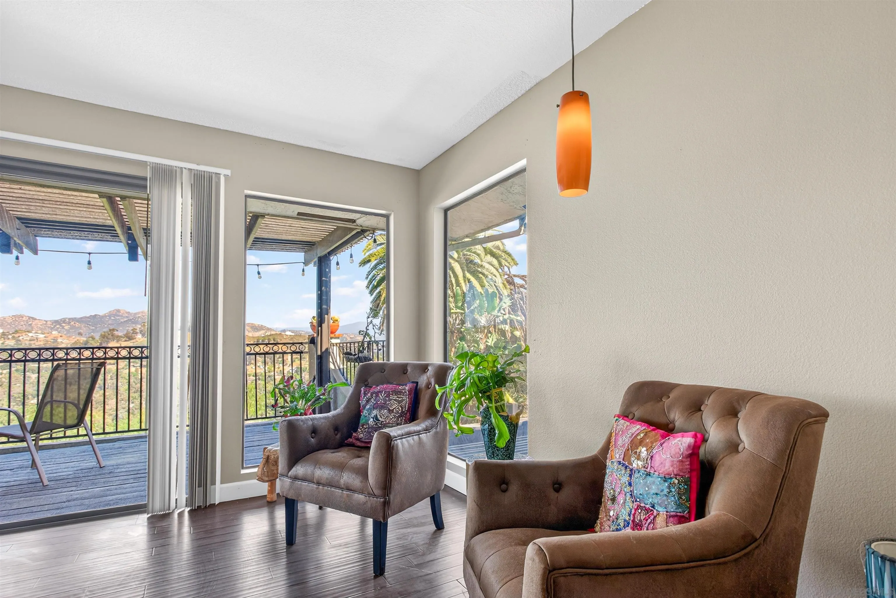 https://cdn.realtyfeed.com/cdn/127/260013606/e576e3824492e550d8abc5c124300d85.webp