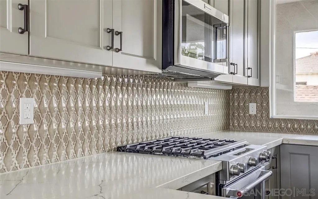 https://cdn.realtyfeed.com/cdn/127/260013610/19281beebead22759c41d1c99e931a55.webp