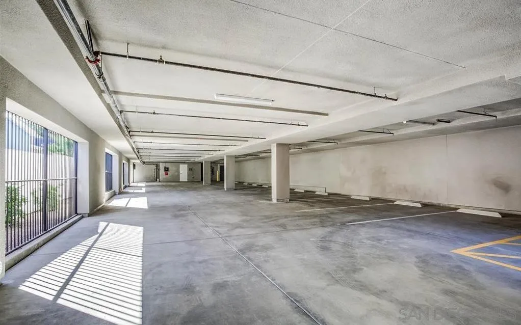 https://cdn.realtyfeed.com/cdn/127/260013610/1a3ca36d64118846296f73d903195371.webp