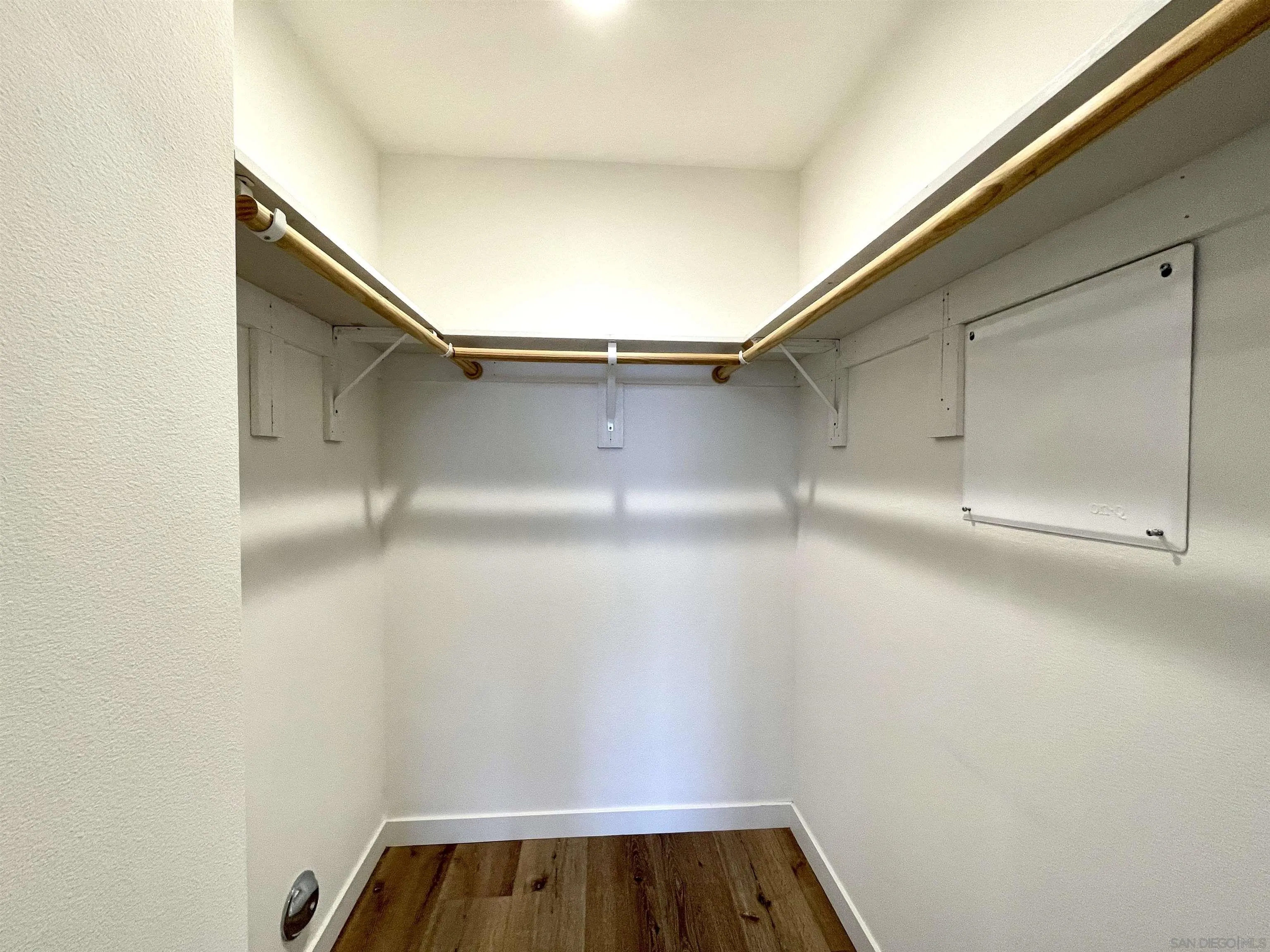 https://cdn.realtyfeed.com/cdn/127/260013610/aa5f35407399095a56b206df93bc61a8.webp