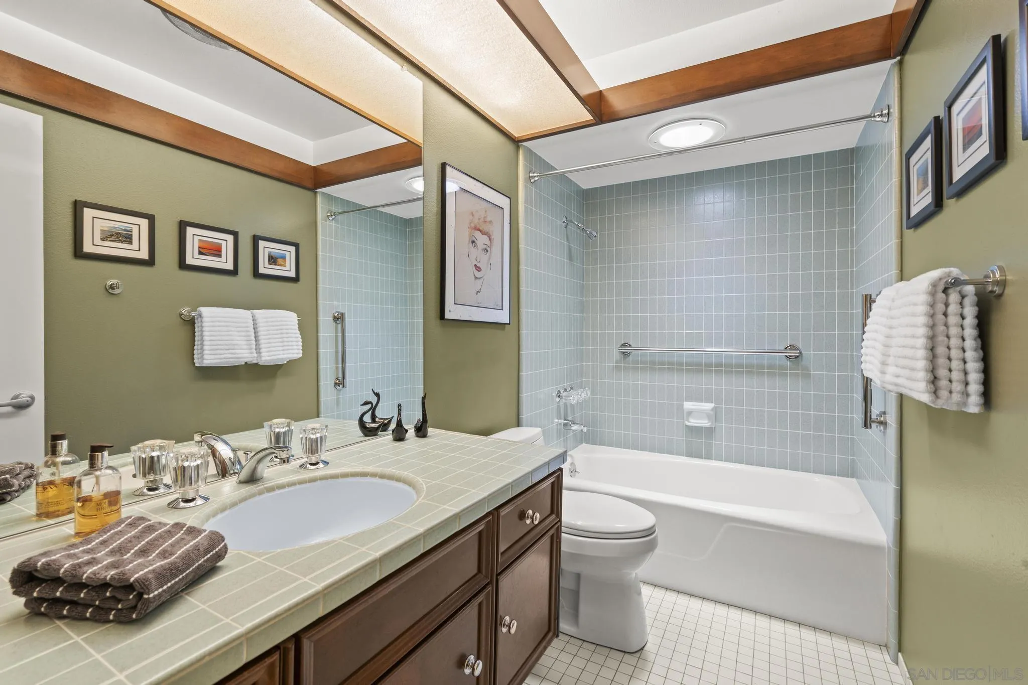 Photo #22: 260013611 Listing: Photo #22