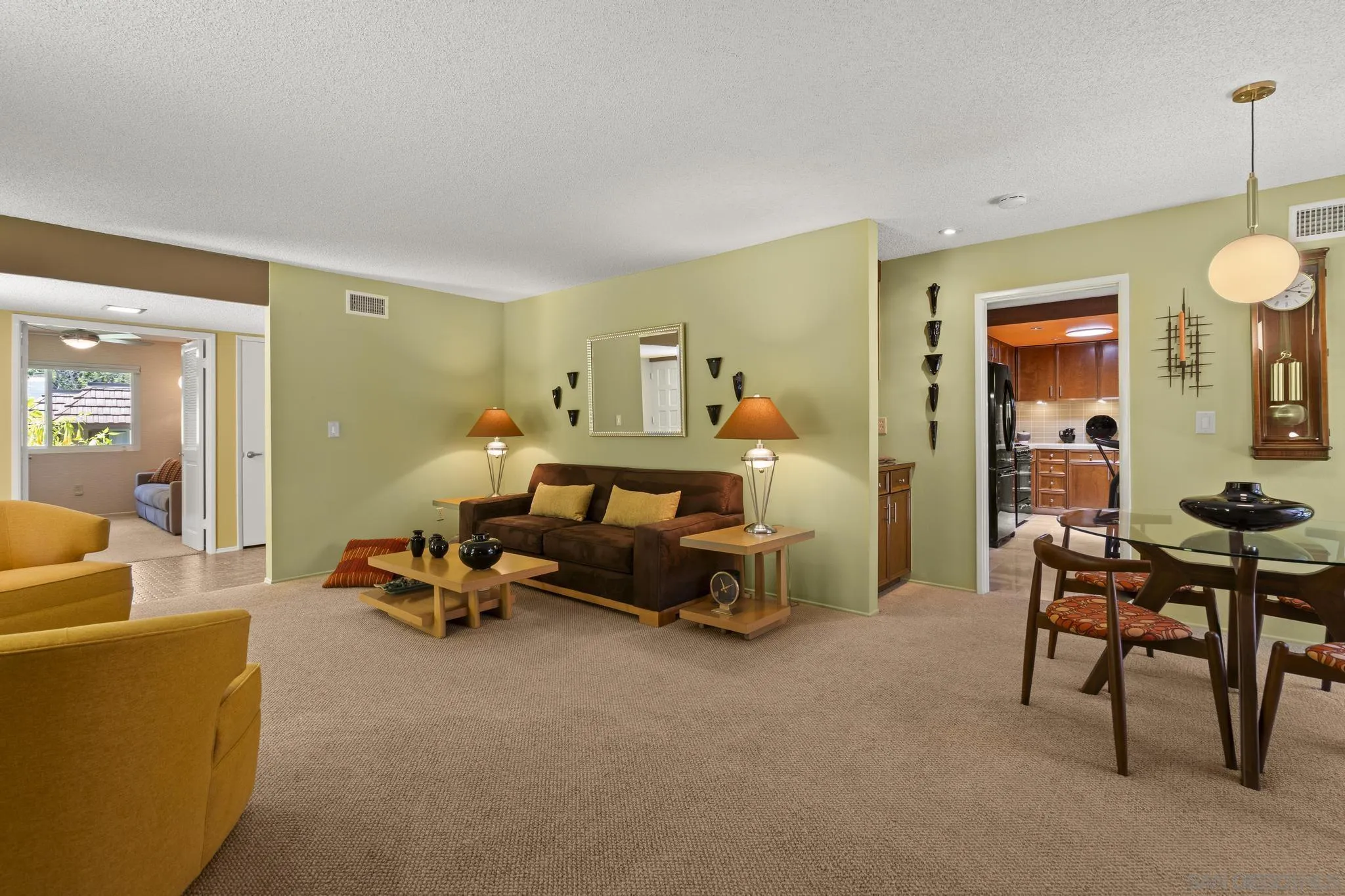 Photo #7: 260013611 Listing: Photo #7