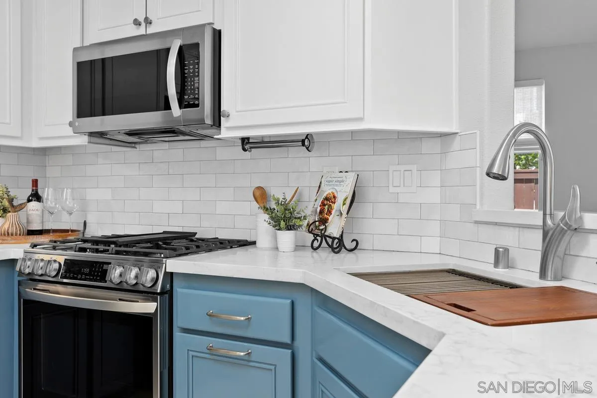 https://cdn.realtyfeed.com/cdn/127/260013612/7fa1e64299705ae8ec0c5bba4afa4172.webp
