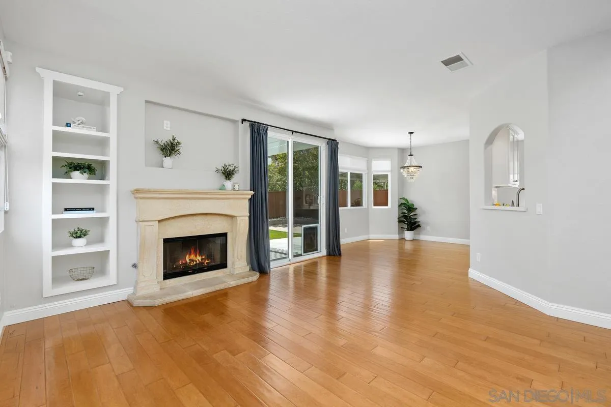https://cdn.realtyfeed.com/cdn/127/260013612/aeea845290b3cfd0a1a9e777de4bf253.webp