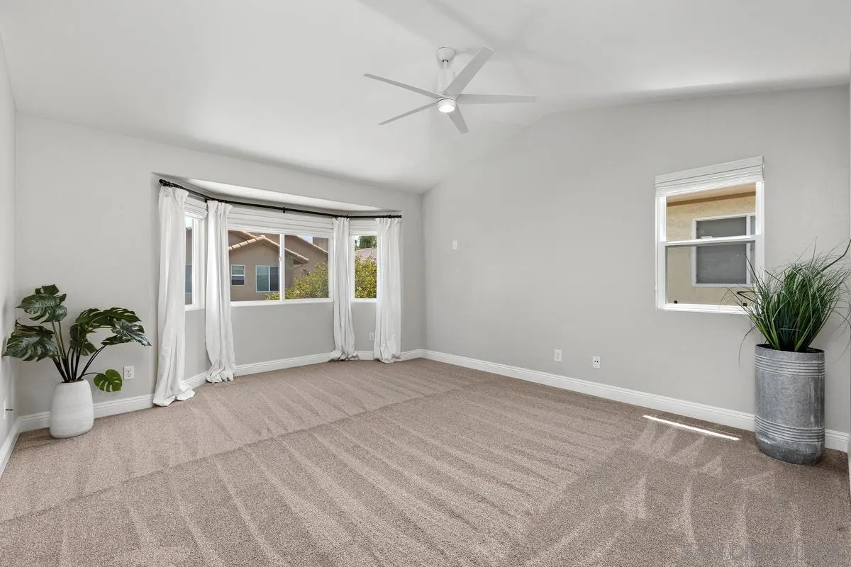 https://cdn.realtyfeed.com/cdn/127/260013612/b9db5c02e11106695566ee0806e7baa3.webp
