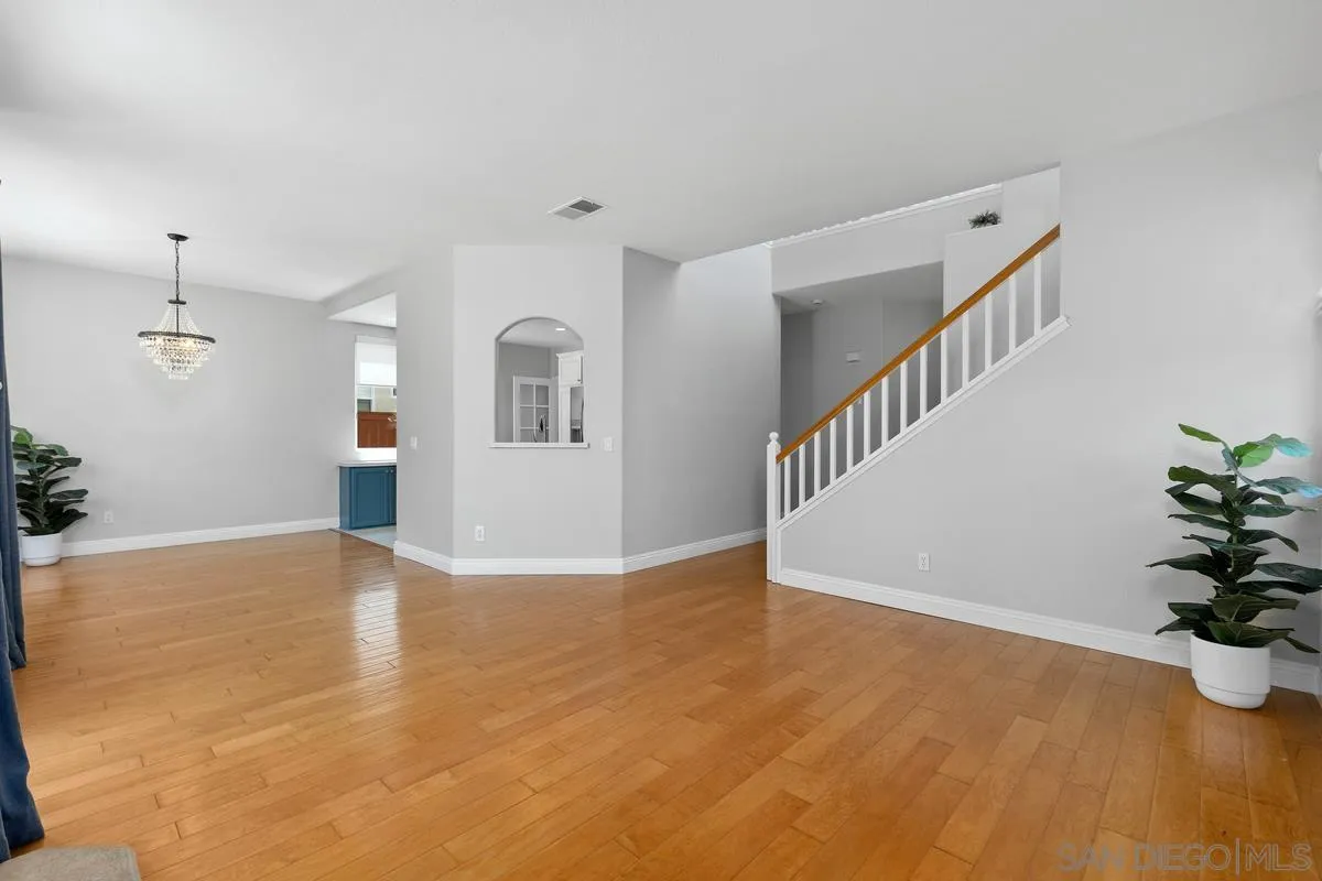 https://cdn.realtyfeed.com/cdn/127/260013612/be7f6b629c111494a28e187e47297a1a.webp