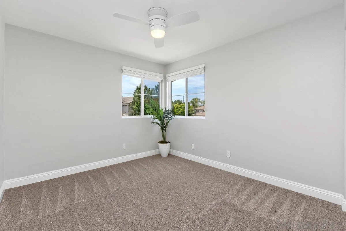 https://cdn.realtyfeed.com/cdn/127/260013612/d24726ba7d845f80af8adfca10aa1e3b.webp