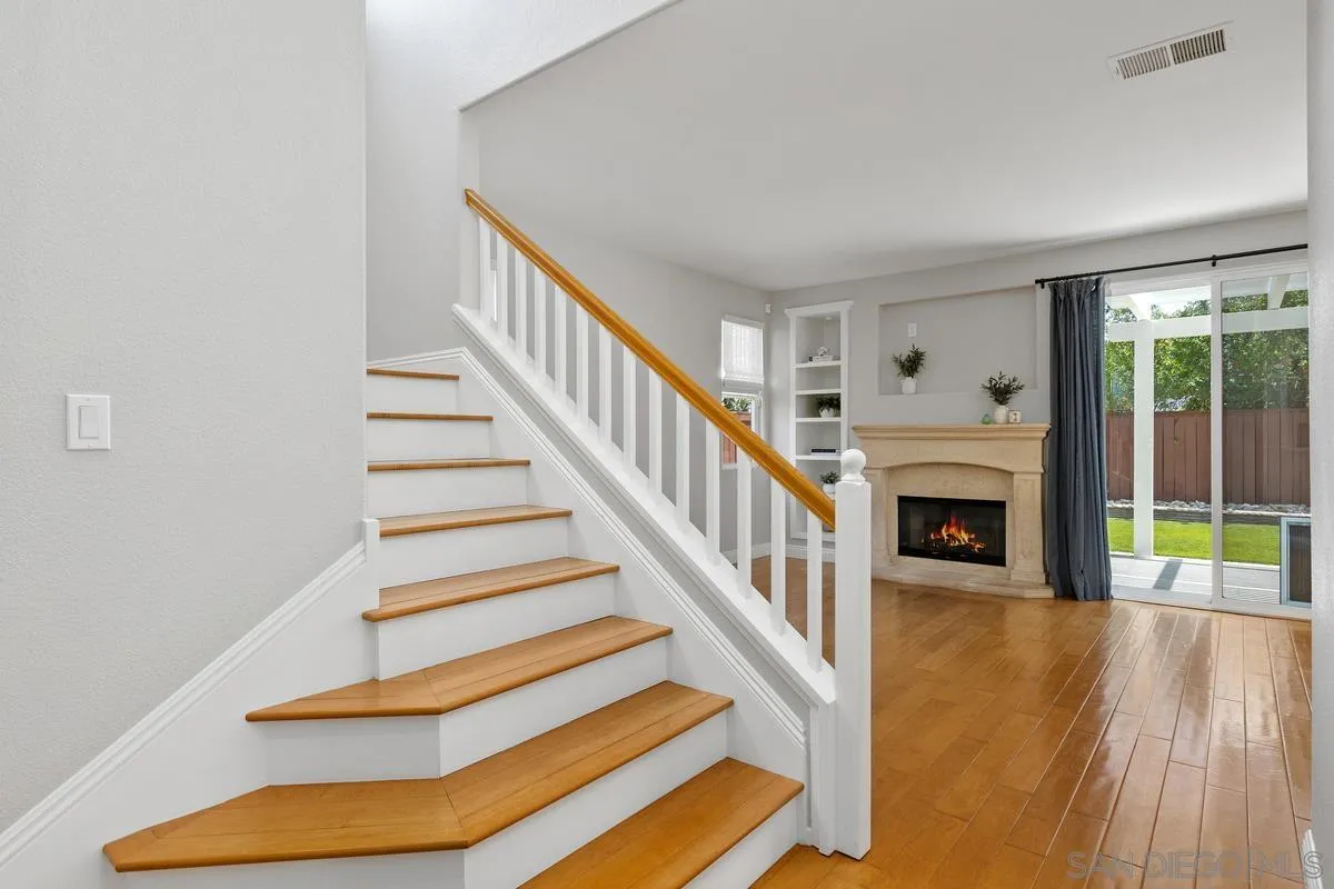 https://cdn.realtyfeed.com/cdn/127/260013612/fc136a671fd8e0c80fdac9d8b490fa53.webp