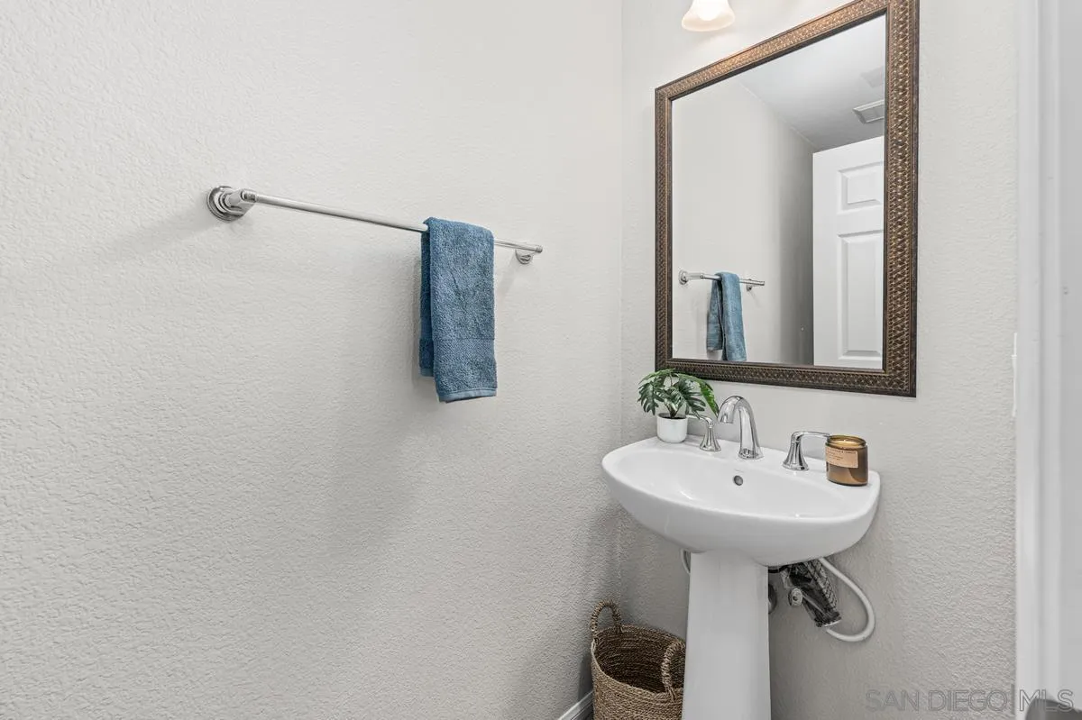Photo #19: 260013613 Listing: Photo #19