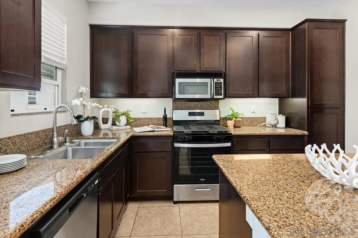 Photo #14: 260013613 Listing: Photo #14