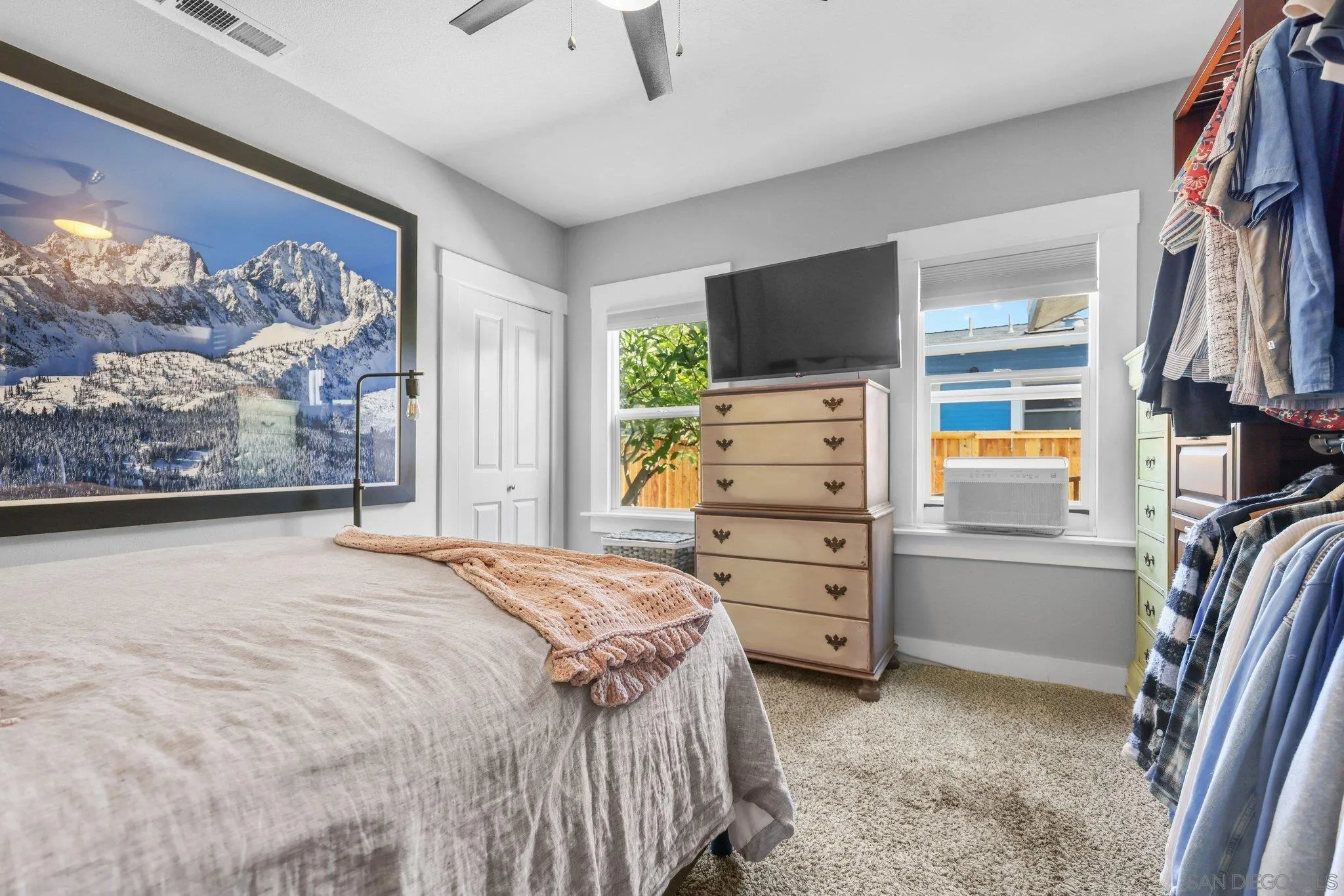 https://cdn.realtyfeed.com/cdn/127/260013620/0c1ce959883c64f4e3f00f0e99d99d81.webp