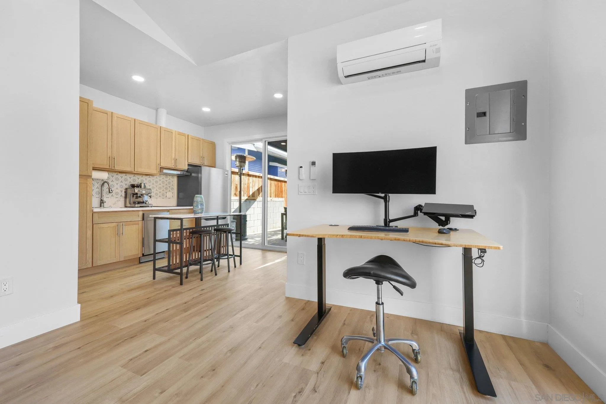 https://cdn.realtyfeed.com/cdn/127/260013620/4e5f631098372e8feeb4af2308c5a79f.webp