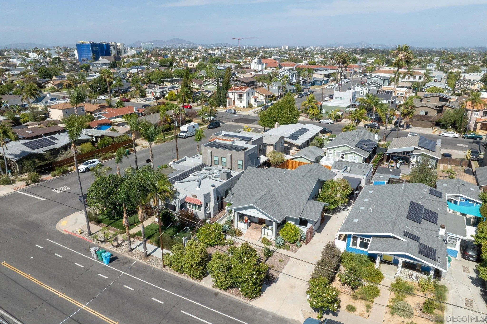 https://cdn.realtyfeed.com/cdn/127/260013620/5495e2047d6d31ad9fd82782135939bd.webp
