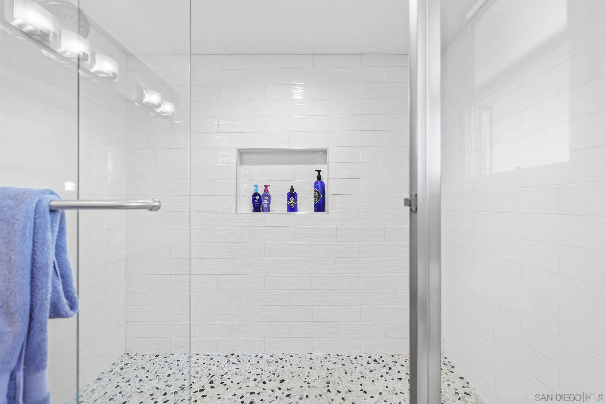 https://cdn.realtyfeed.com/cdn/127/260013620/81a383ab810363eeef57f7dbe52ab5f6.webp