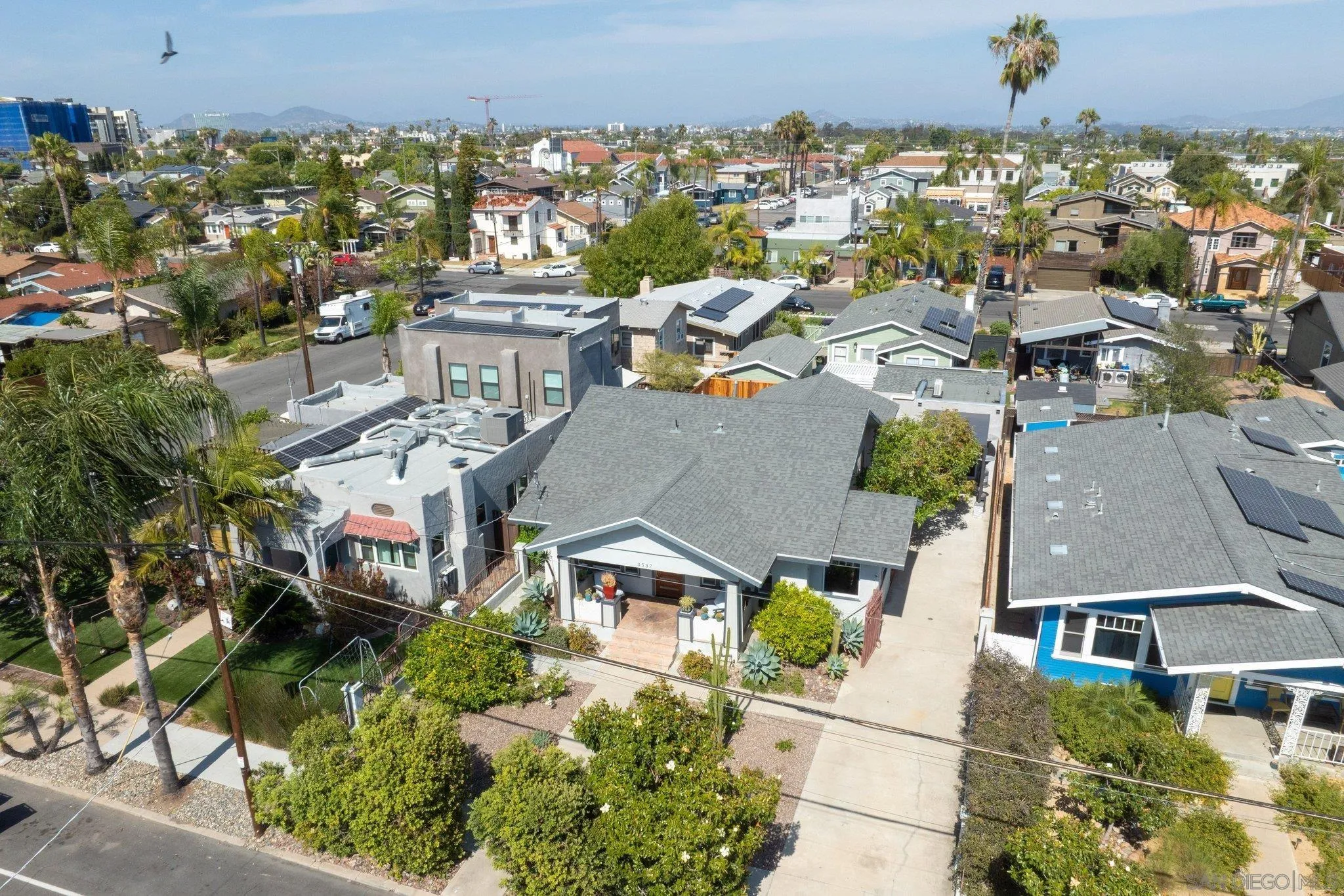 https://cdn.realtyfeed.com/cdn/127/260013620/93802ea94183a3ddceaa4235b7dfd1ce.webp