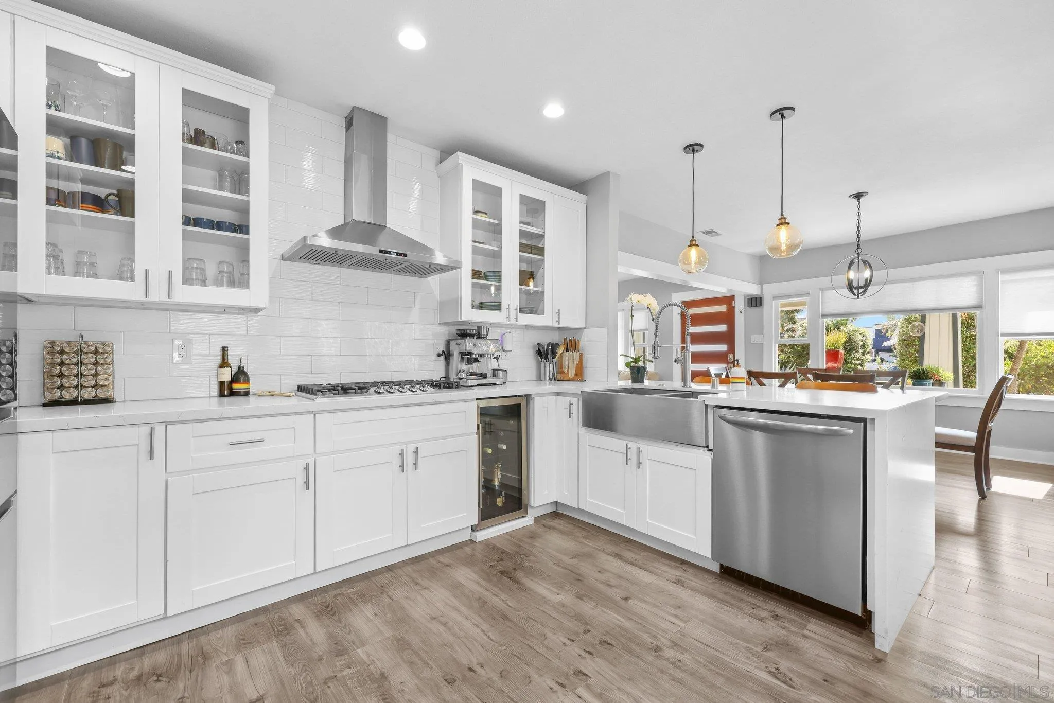 https://cdn.realtyfeed.com/cdn/127/260013620/aaa834d4c8a944a92122cece360c77ea.webp