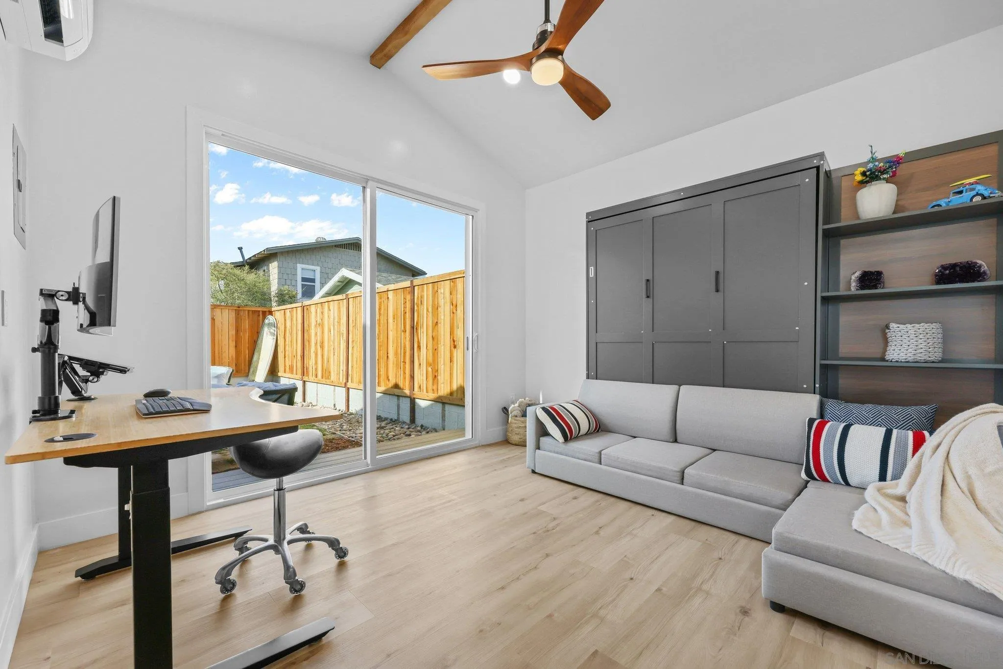 https://cdn.realtyfeed.com/cdn/127/260013620/b442d5c80d4adb2de46fc1f5f5b76cea.webp