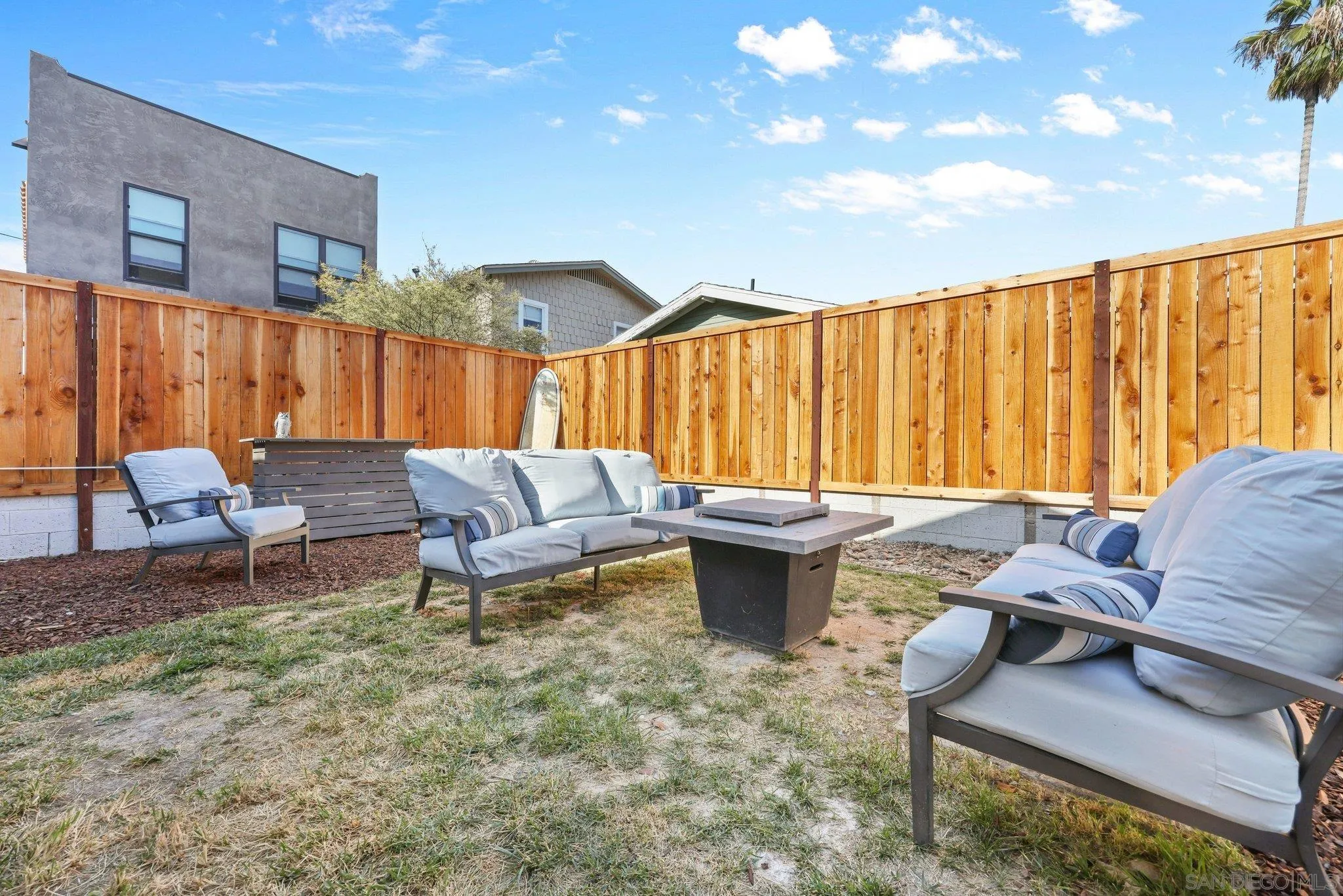 https://cdn.realtyfeed.com/cdn/127/260013620/b9a538ef15ded89f72783dfe7c2004e1.webp