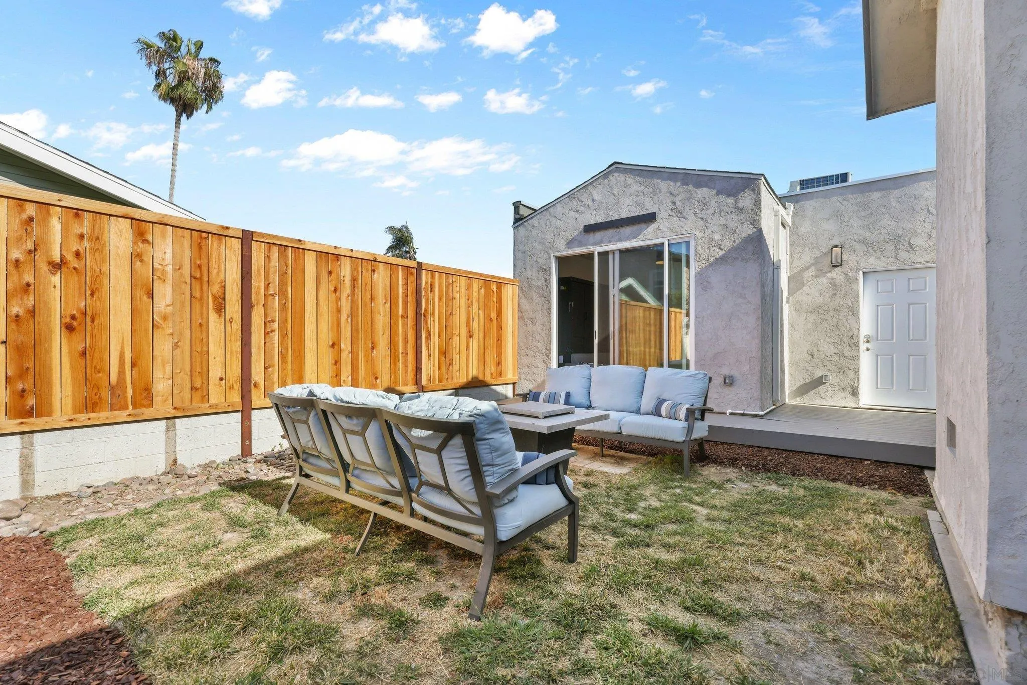 https://cdn.realtyfeed.com/cdn/127/260013620/ee7326224a5fc70aa4d375b5a4d7fc39.webp