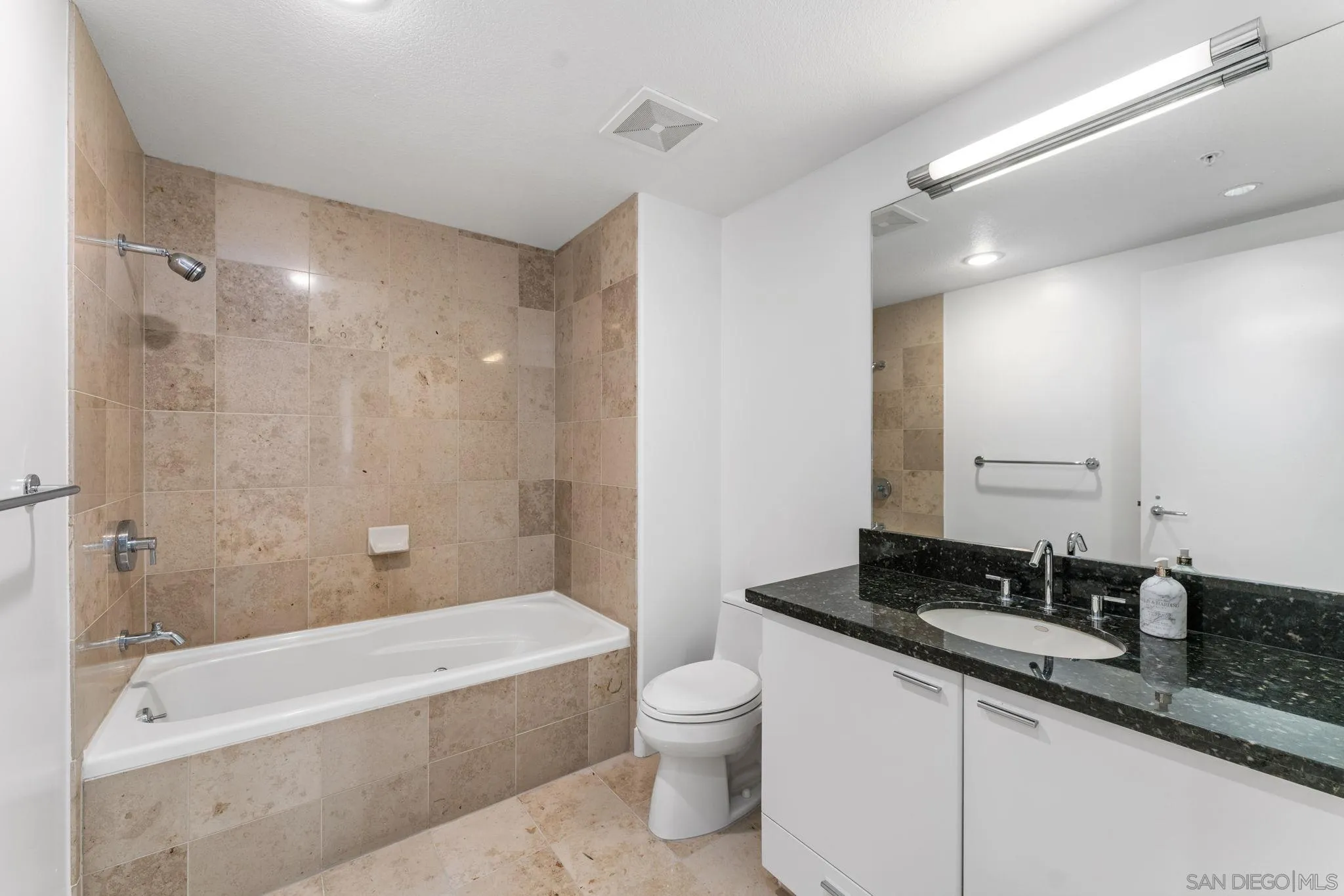 Photo #30: 260013623 Listing: Photo #30