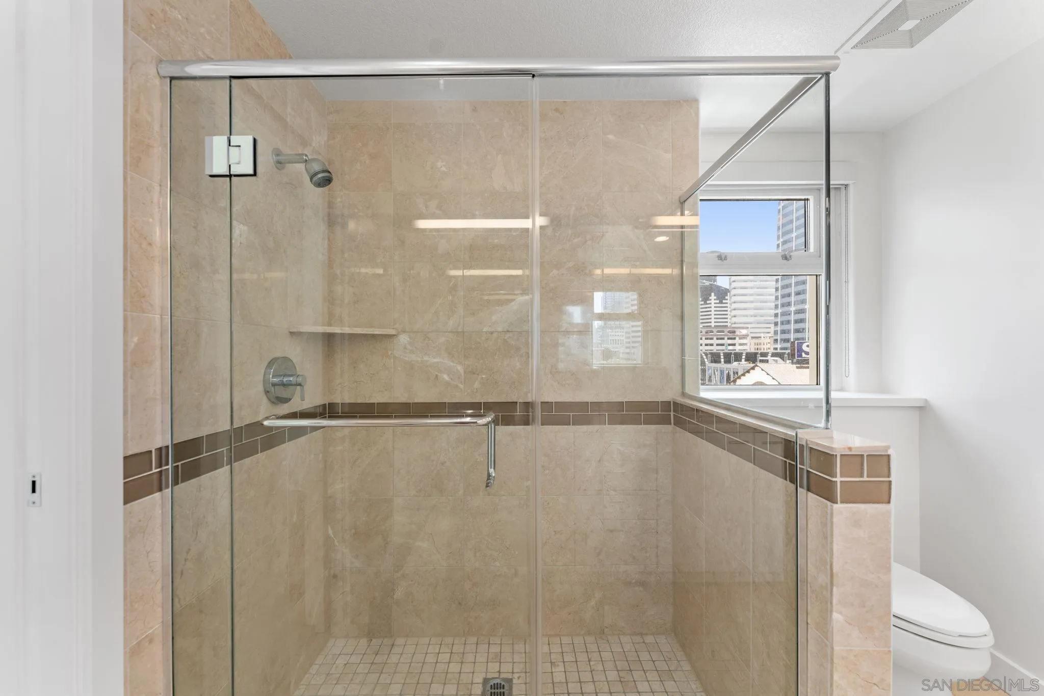 Photo #26: 260013623 Listing: Photo #26