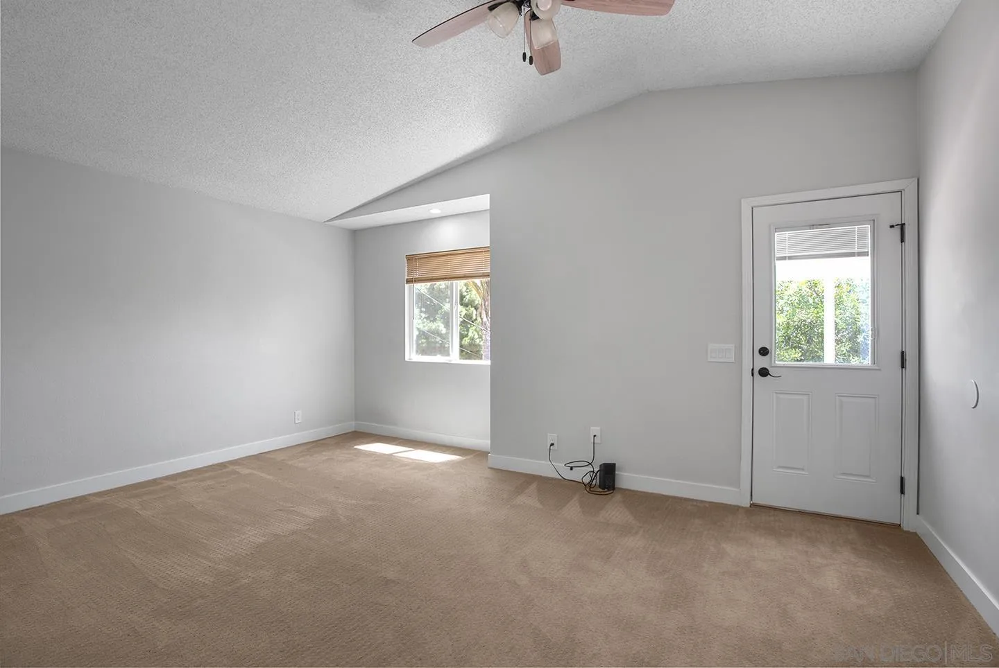 https://cdn.realtyfeed.com/cdn/127/260013625/1c7319e0595f4681469c0da4e1d95fed.webp