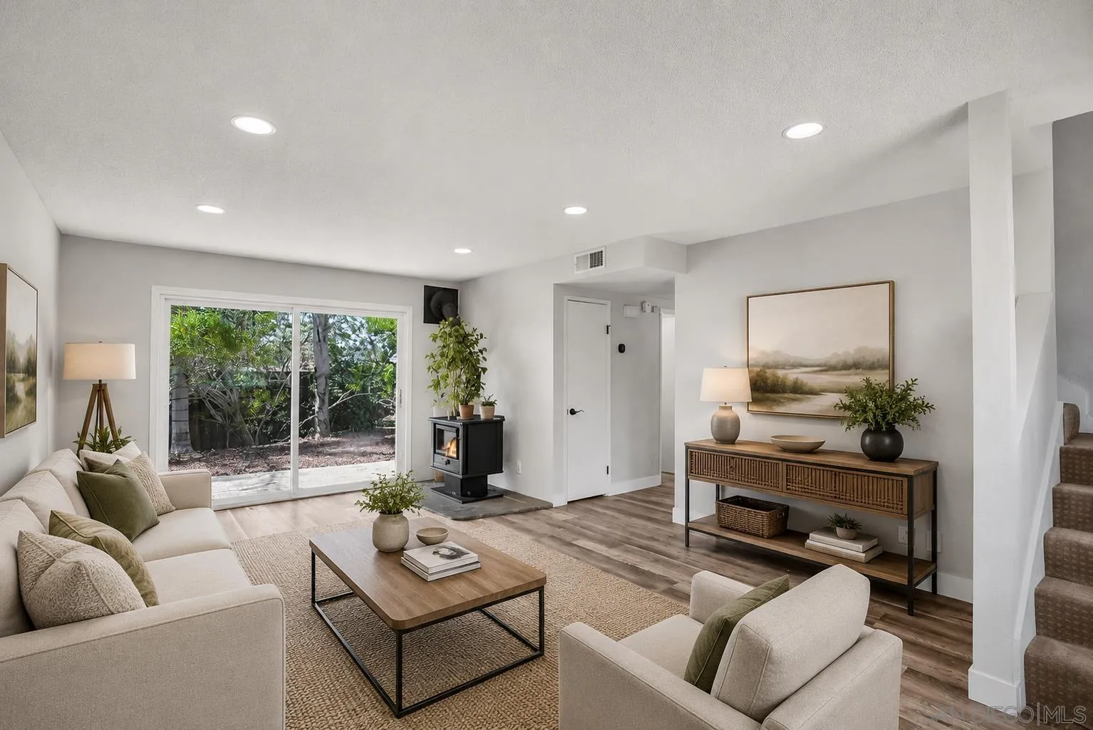 https://cdn.realtyfeed.com/cdn/127/260013625/49532136cd0343934703bf0d7c875901.webp
