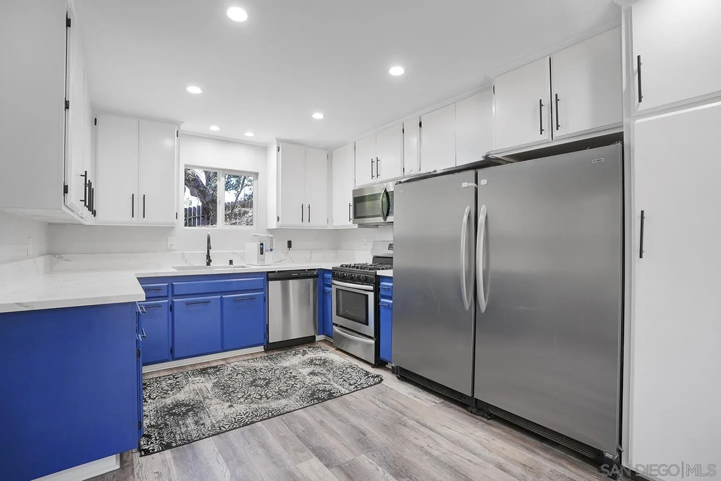 https://cdn.realtyfeed.com/cdn/127/260013625/5eb77ed34264f1eafd96bd46db76cb3d.webp