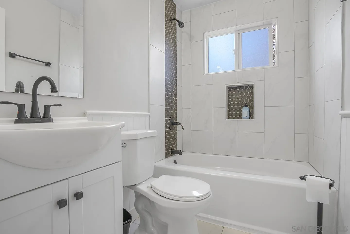 https://cdn.realtyfeed.com/cdn/127/260013625/61666ff8f95327941cd933679d060975.webp