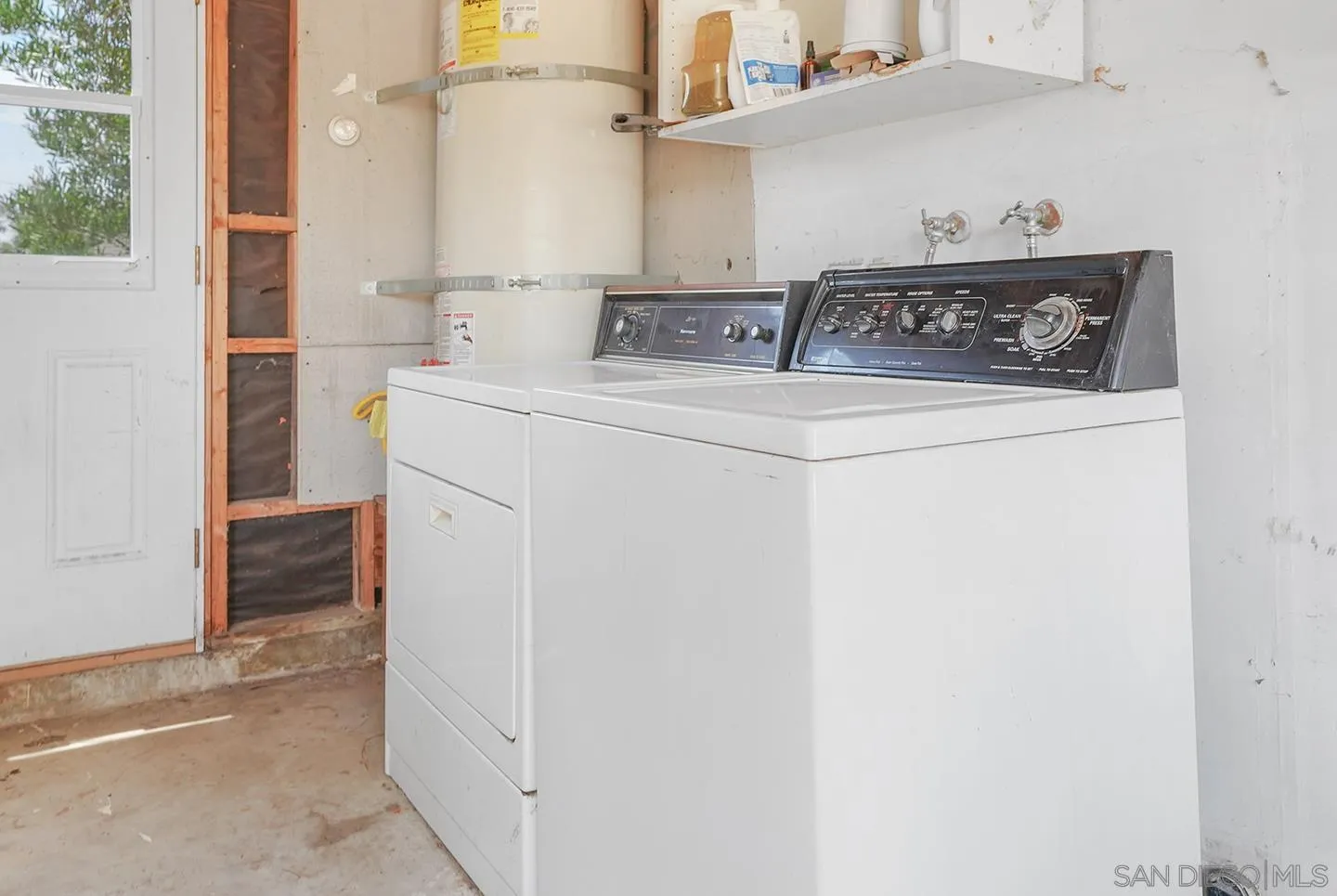 https://cdn.realtyfeed.com/cdn/127/260013625/6703b96a4f78c4a8b9769bcd09014cb7.webp