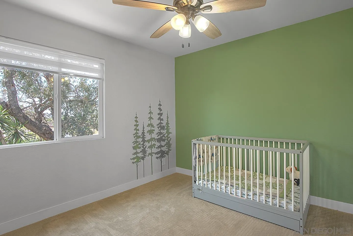 https://cdn.realtyfeed.com/cdn/127/260013625/90b07283bbc1fd3efae7d6df3cef10d2.webp