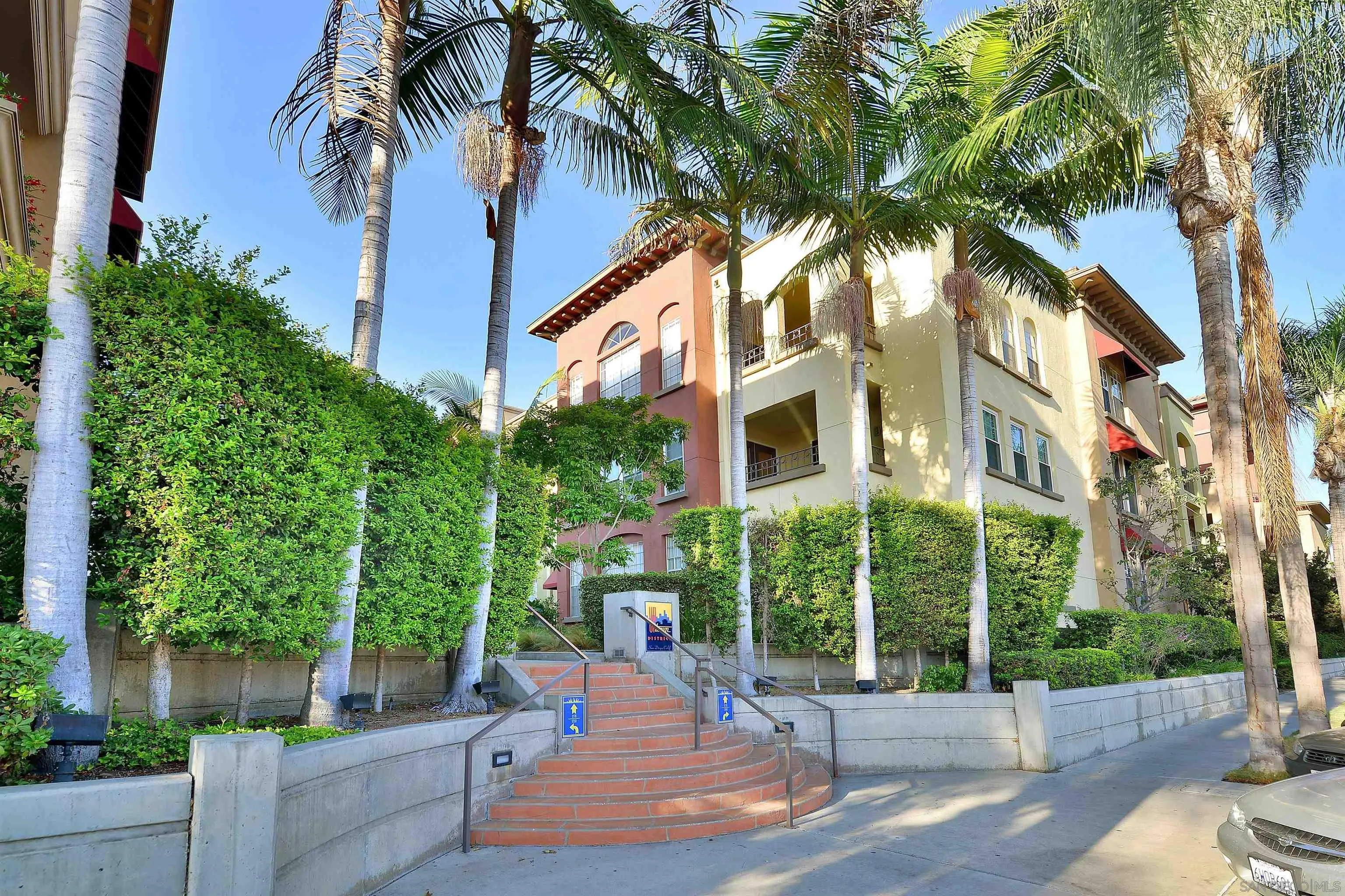 1250 Cleveland Ave. Unit C214