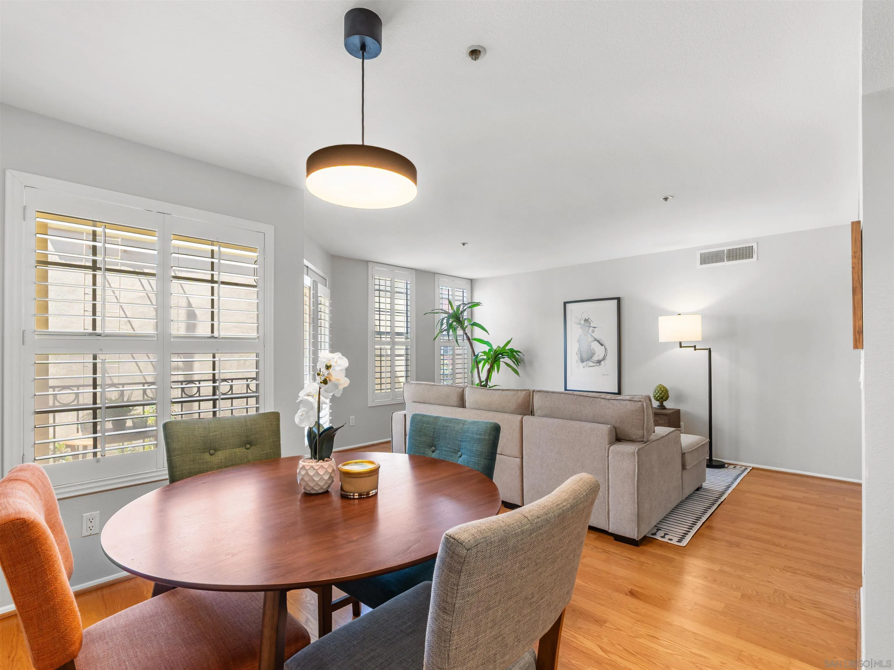 Photo #11: 260013626 Listing: Photo #11